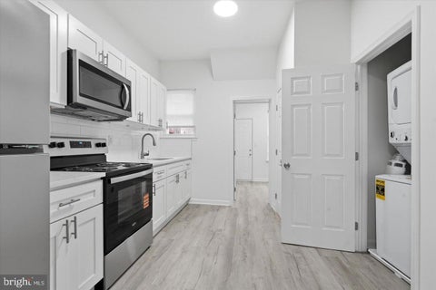 Townhouse For Rent - 5715 Malcolm Street<br/> Philadelphia County, PHILADELPHIA, PA 19143