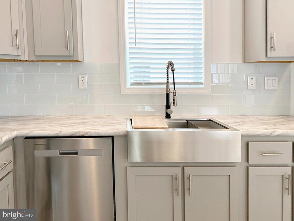 SUSSEX WEST MHP - Residential