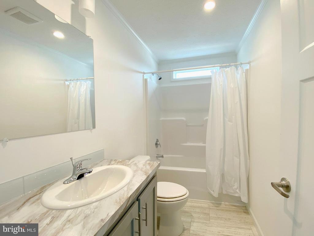 SUSSEX WEST MHP - Residential