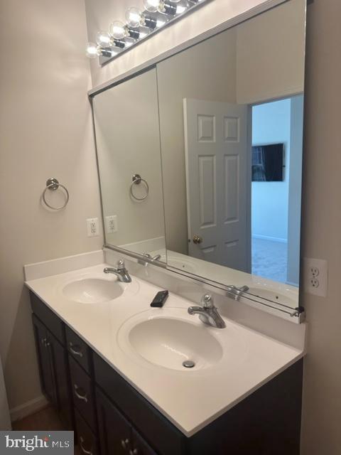 SOUTH RIDING - Residential Lease