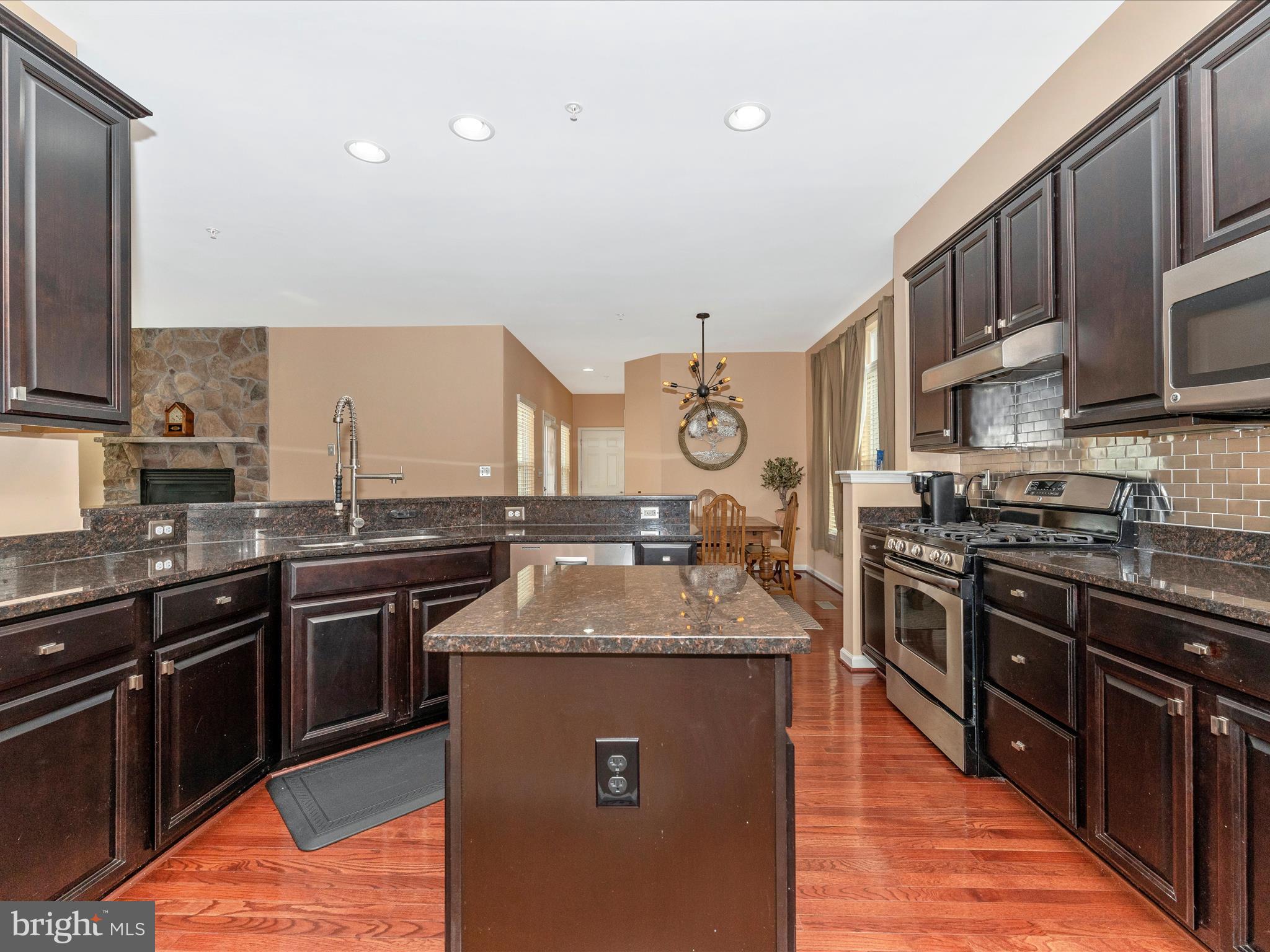 CANNON BLUFF - Residential