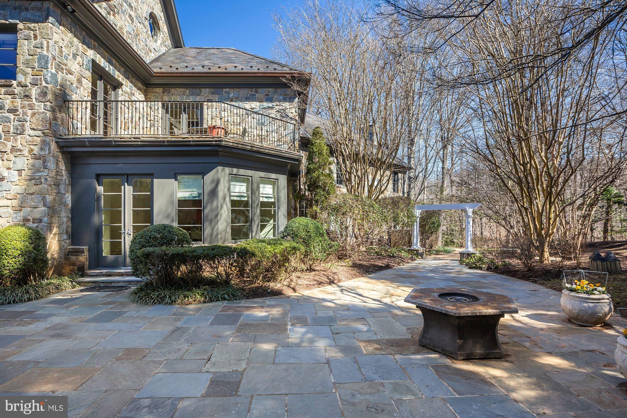 HIDDEN SPRINGS - Residential