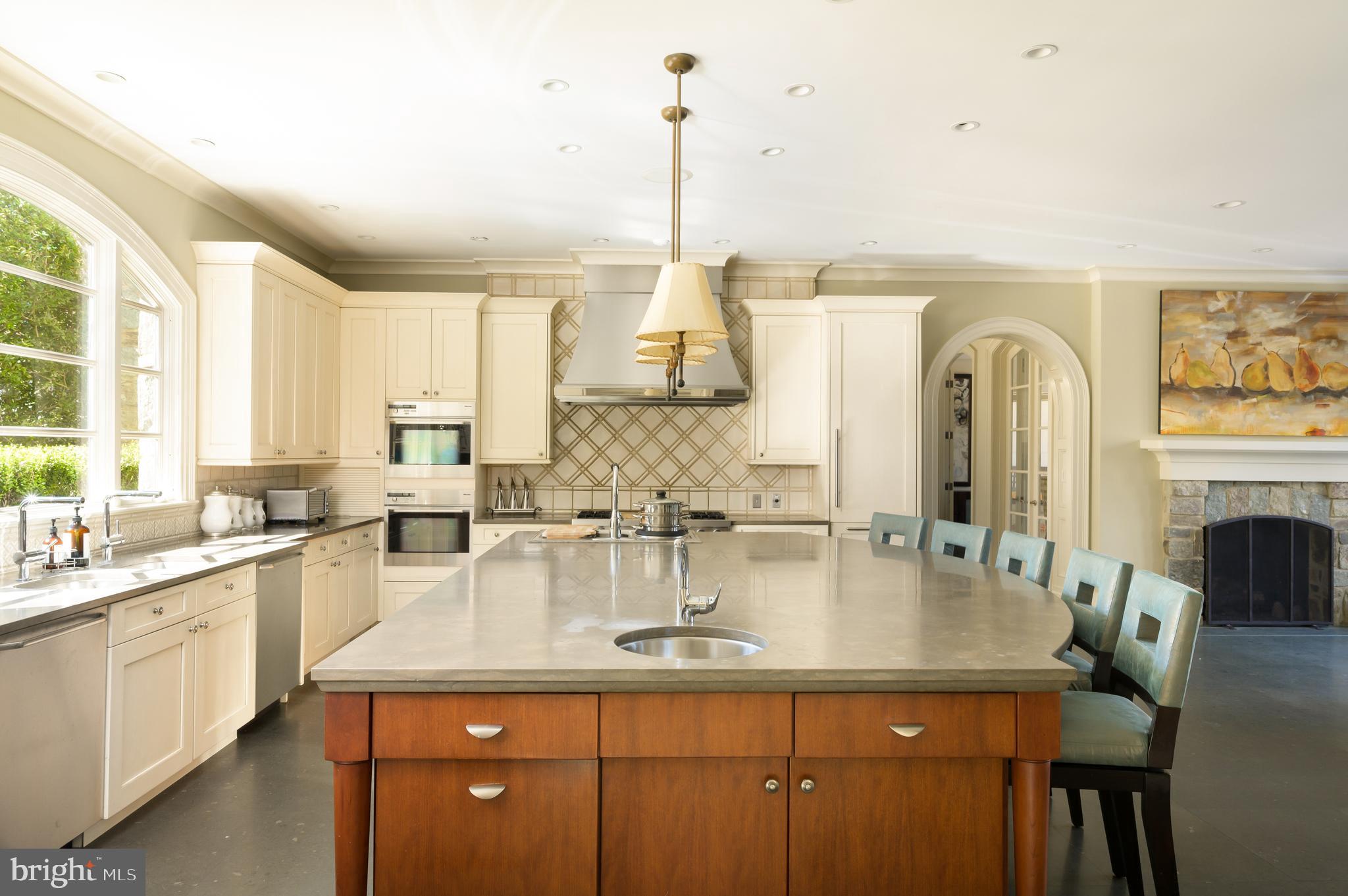 HIDDEN SPRINGS - Residential