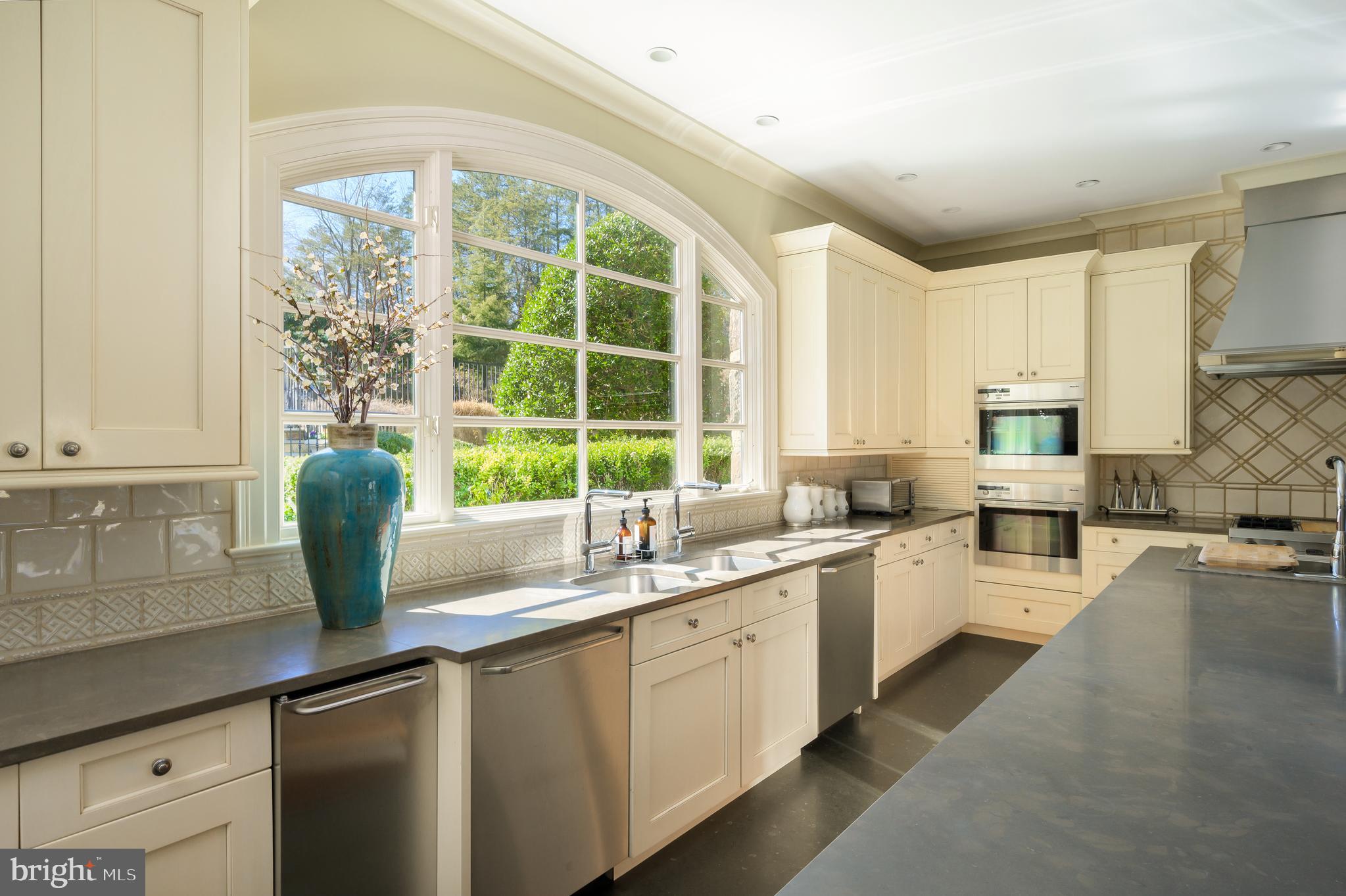 HIDDEN SPRINGS - Residential