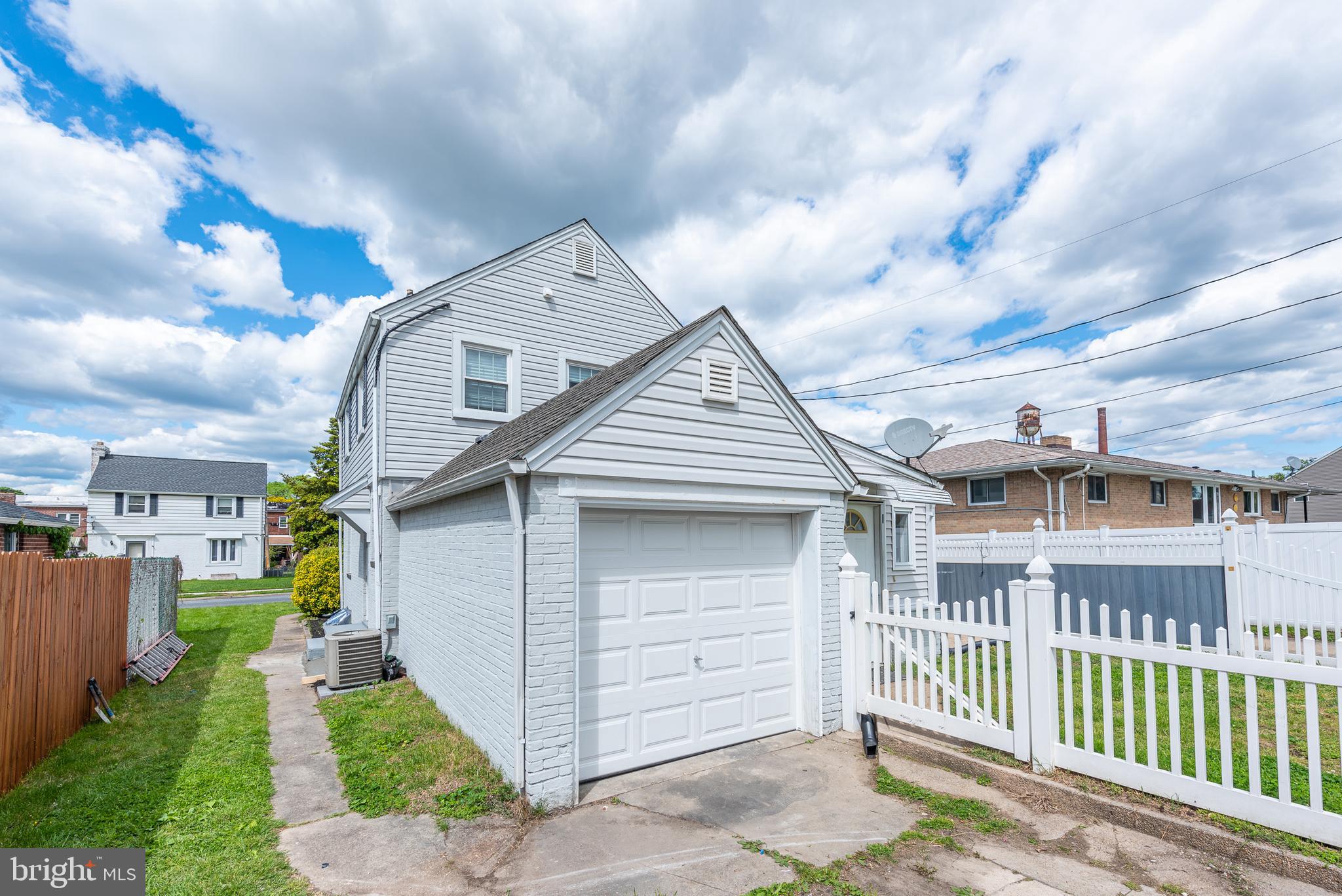 DUNDALK VILLAGE - Residential