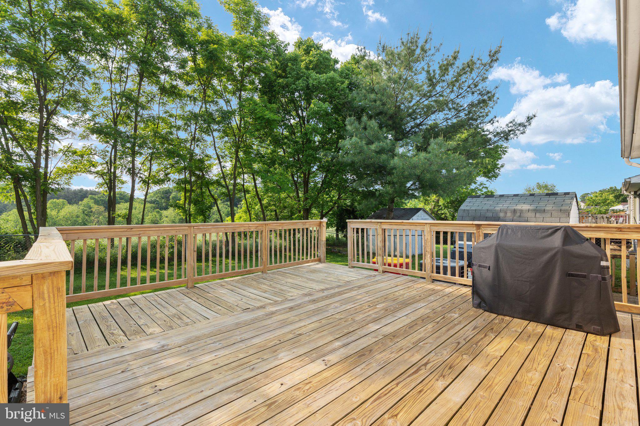 SPRINGFIELD VILLAGE - Residential