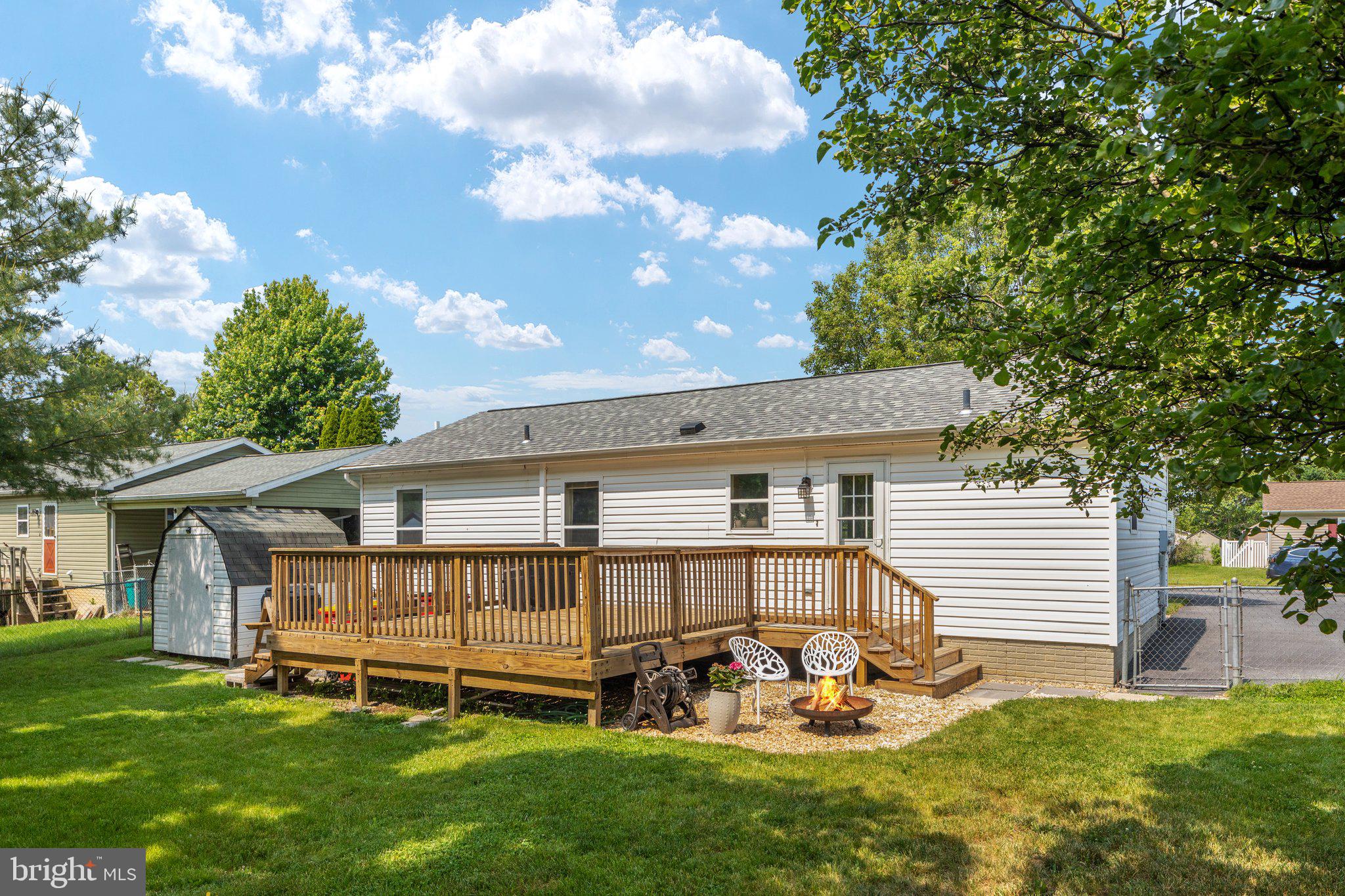 SPRINGFIELD VILLAGE - Residential