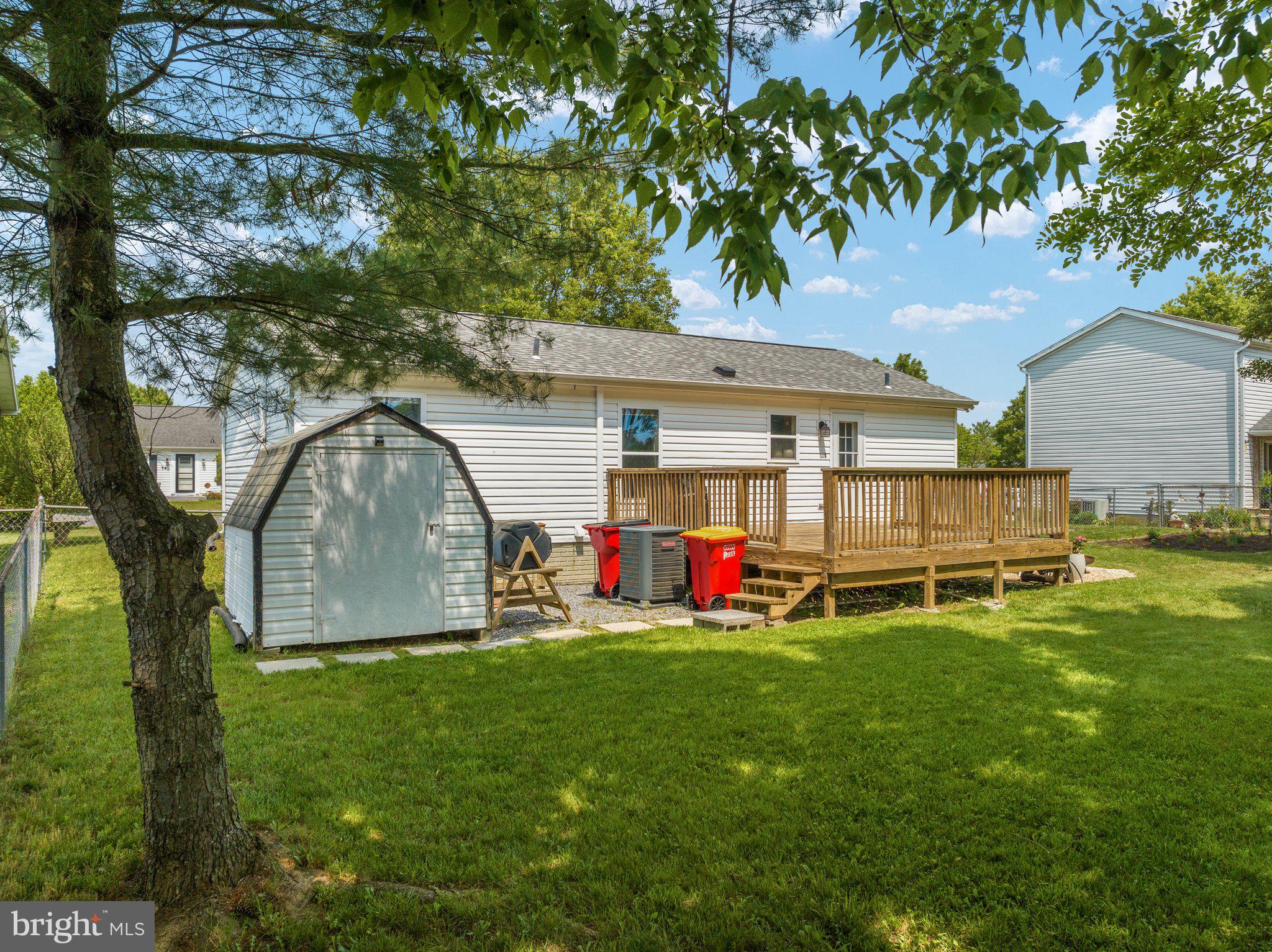 SPRINGFIELD VILLAGE - Residential