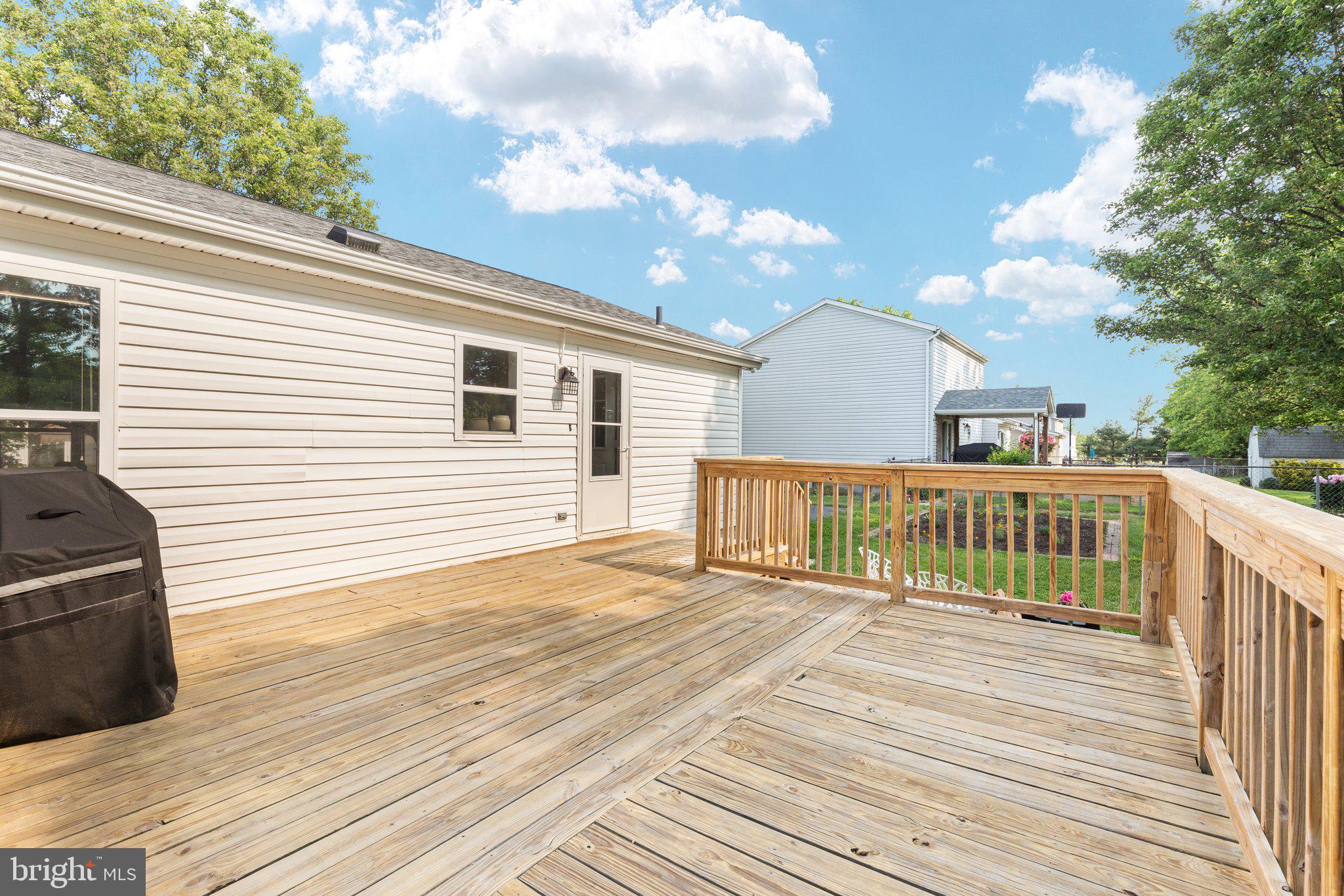 SPRINGFIELD VILLAGE - Residential