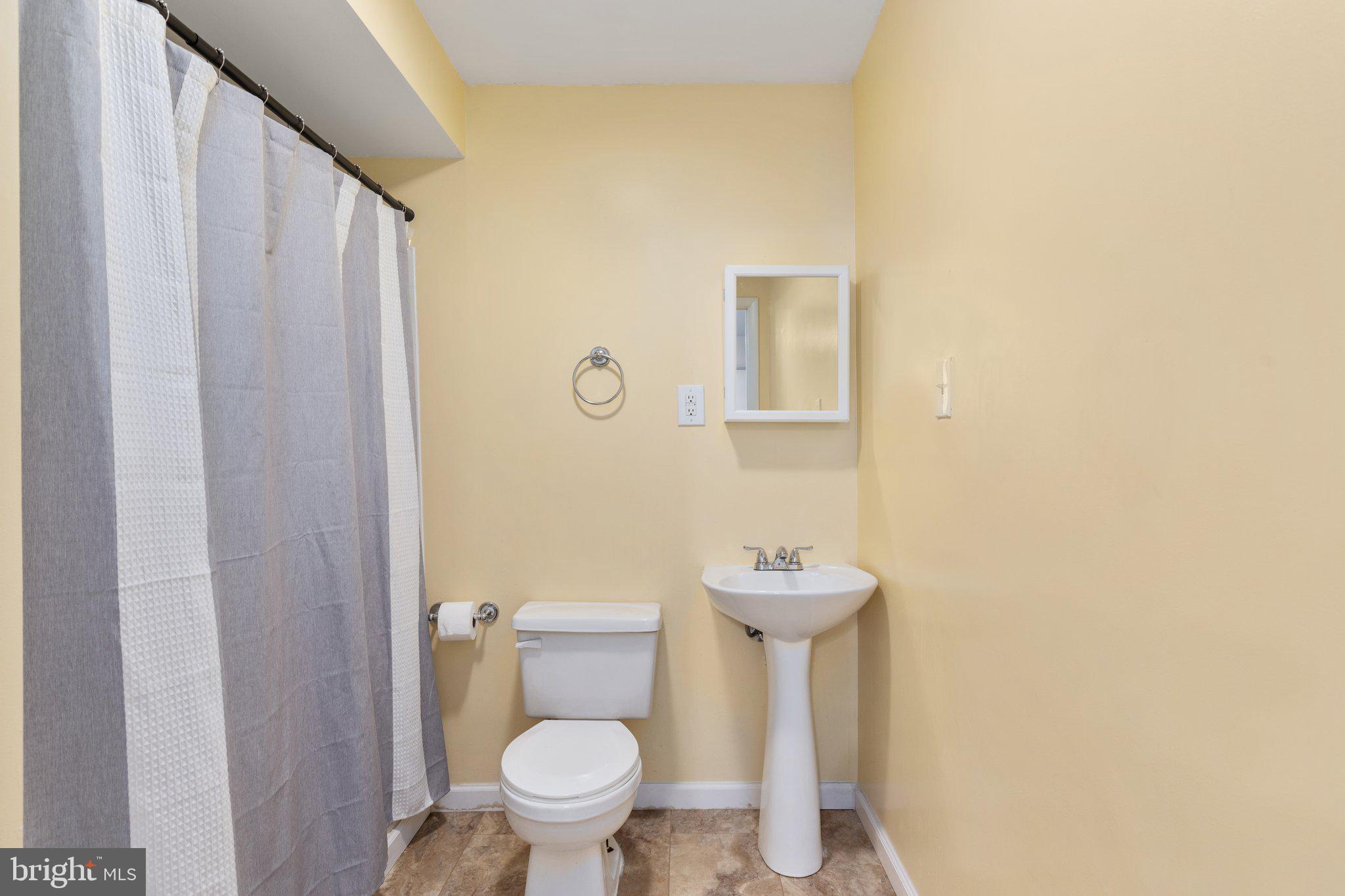 SPRINGFIELD VILLAGE - Residential