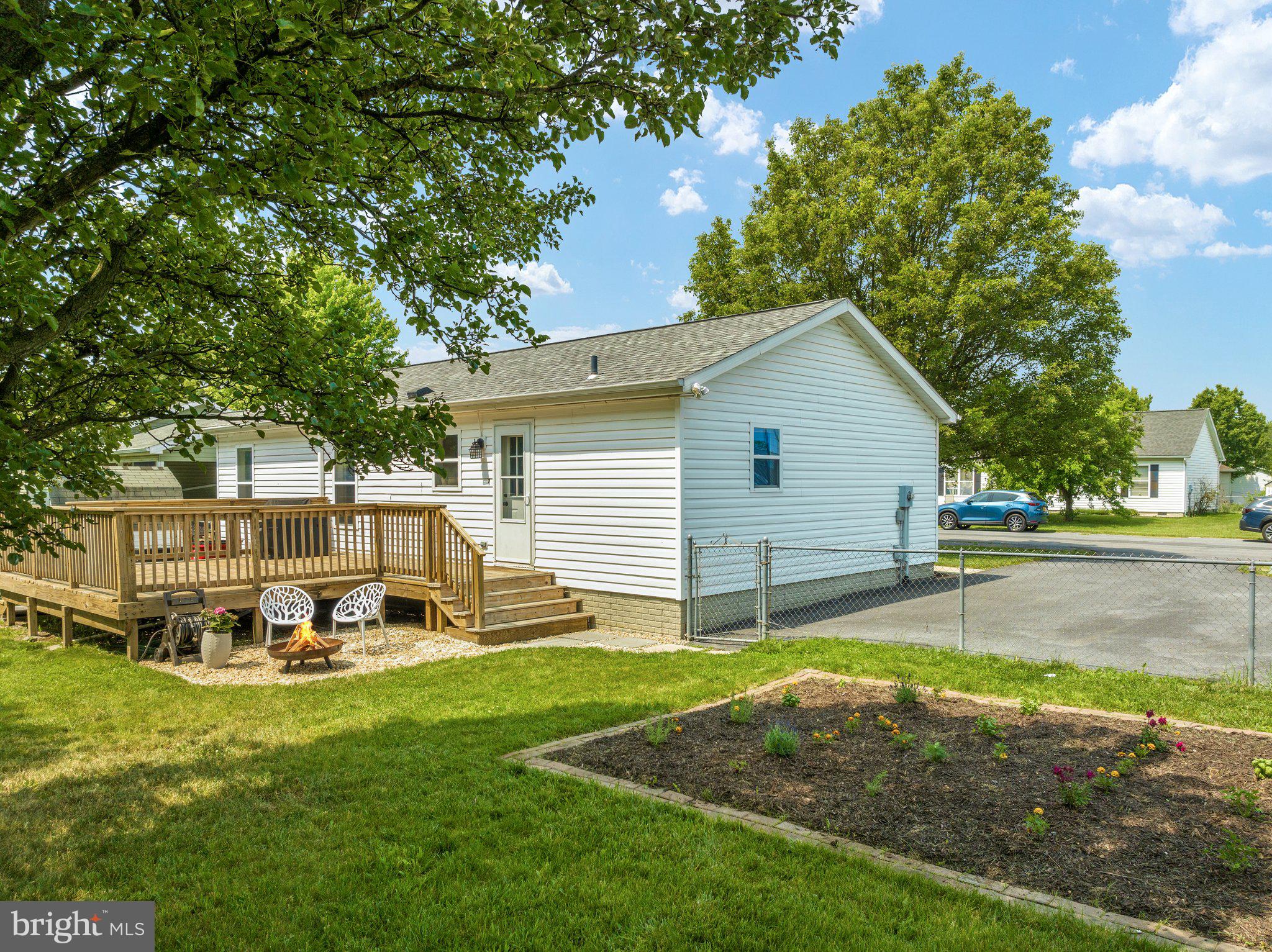 SPRINGFIELD VILLAGE - Residential