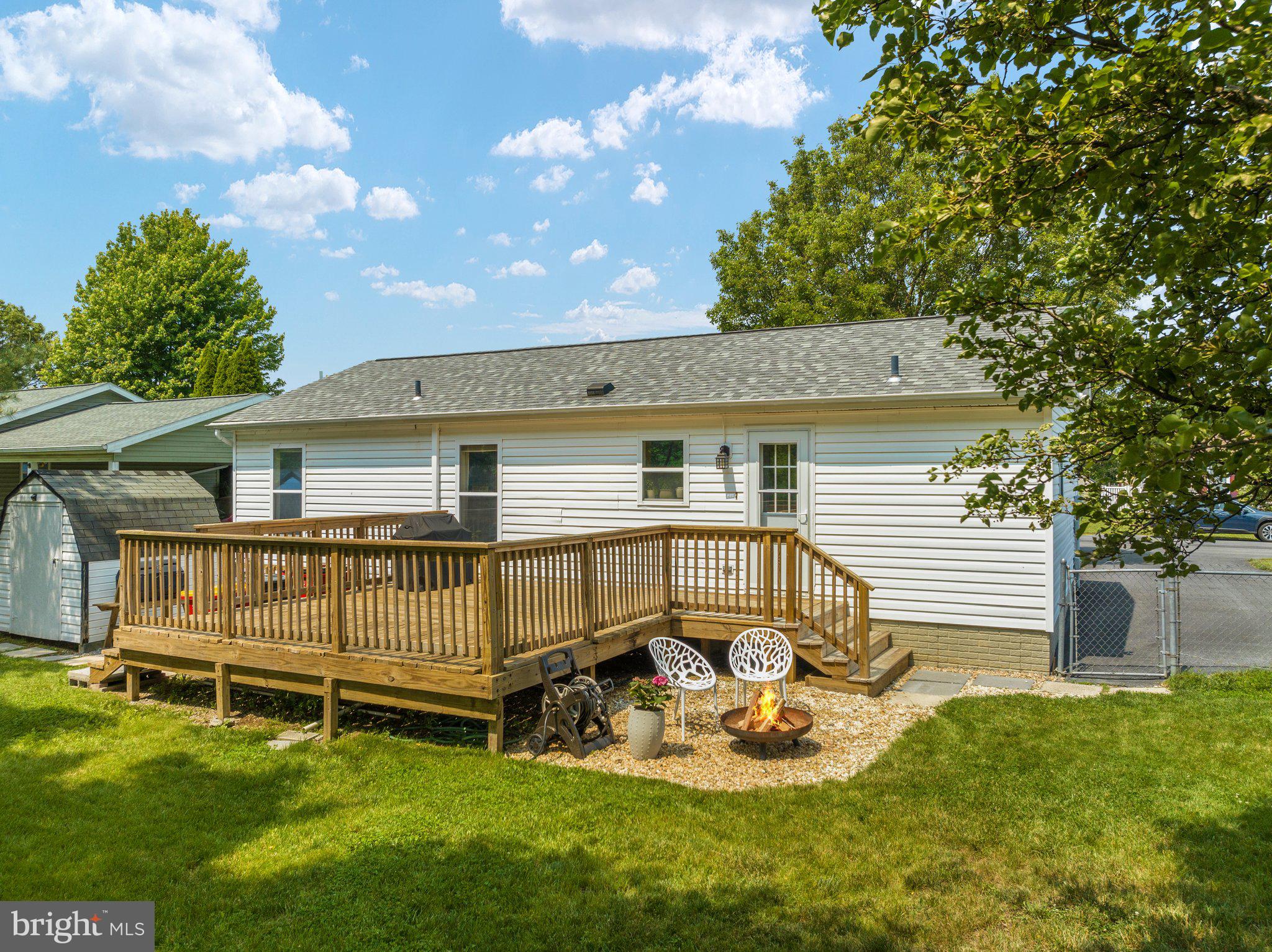 SPRINGFIELD VILLAGE - Residential