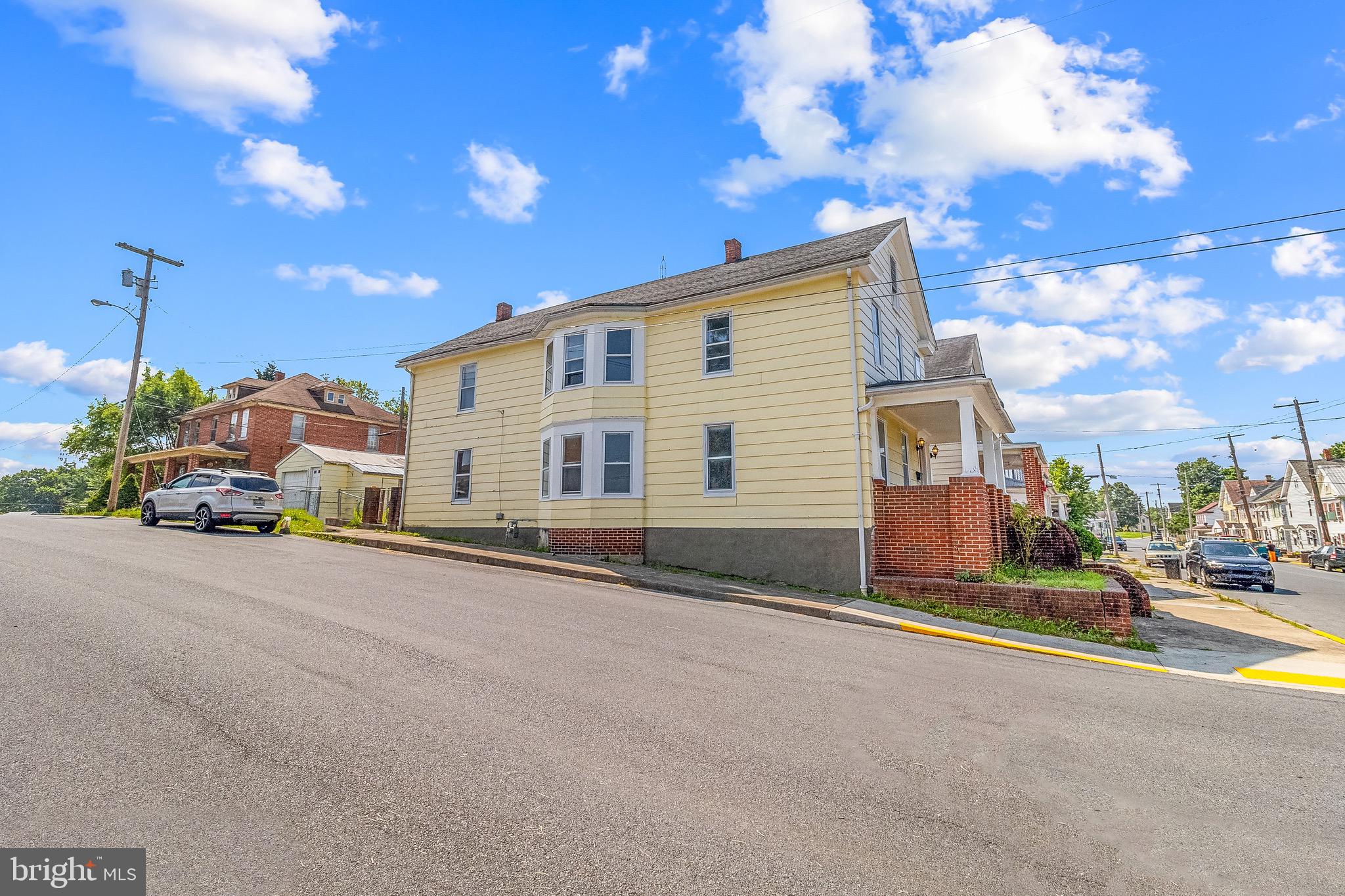 329 N HIGH STREET