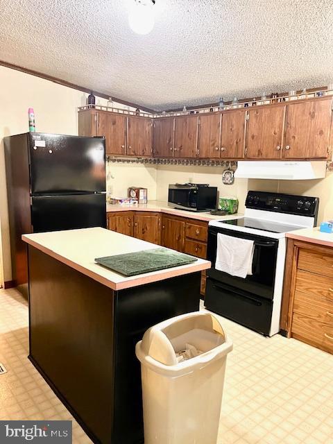 HIGHLAND MANOR - Residential