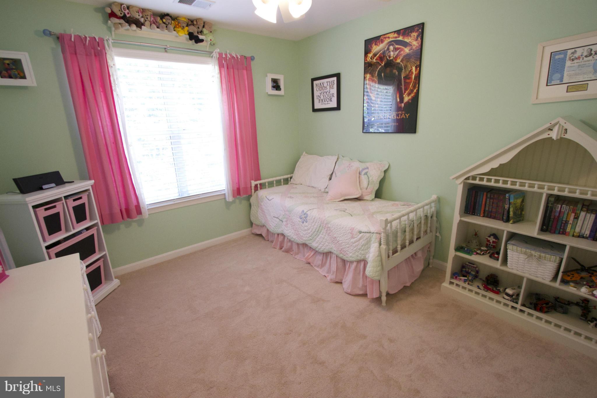 POTOMAC LAKES - Residential