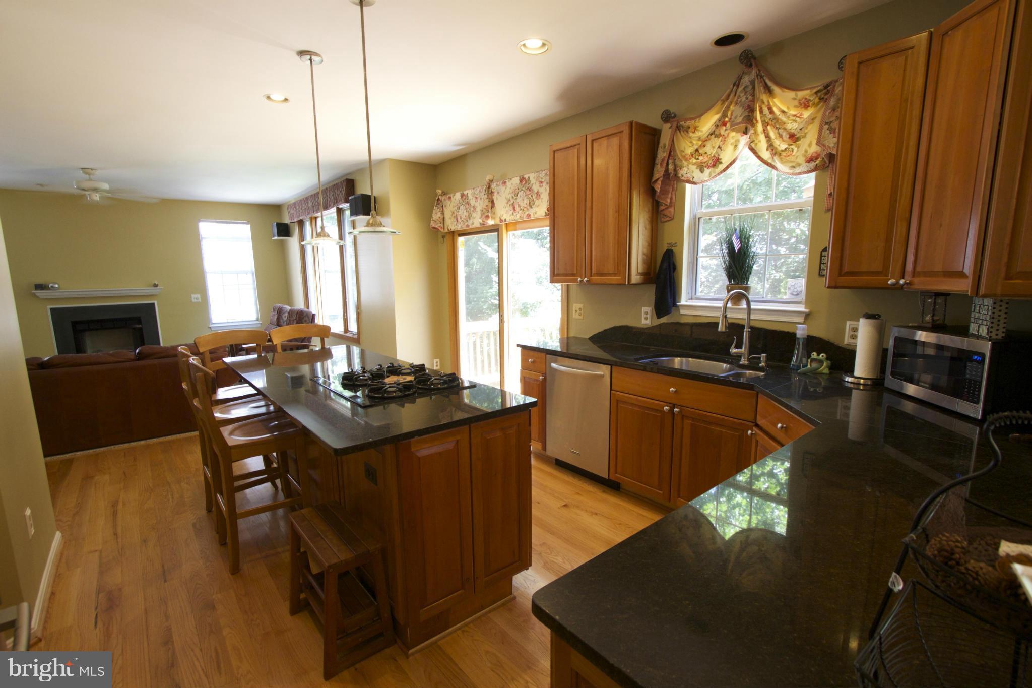 POTOMAC LAKES - Residential