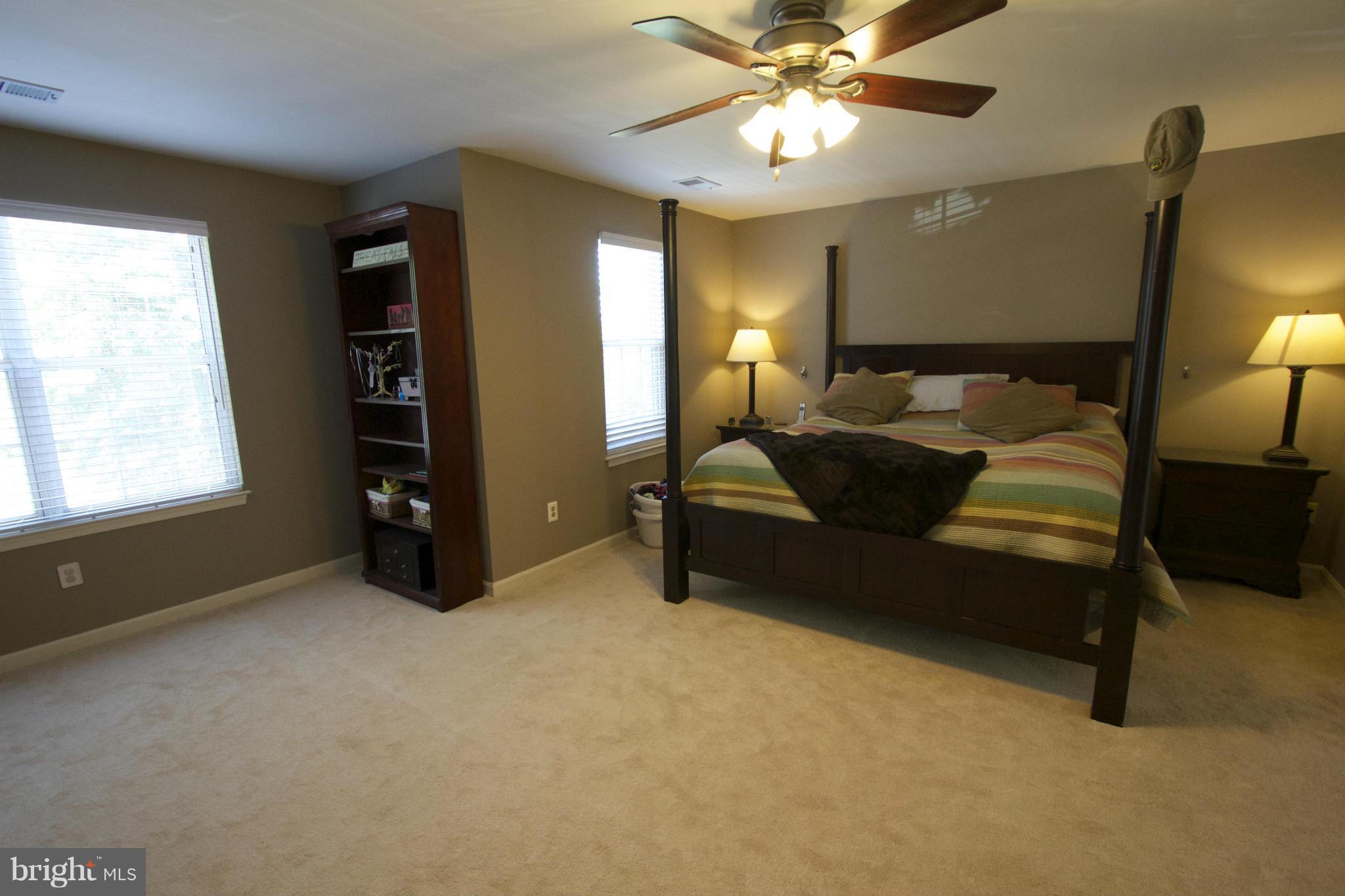 POTOMAC LAKES - Residential