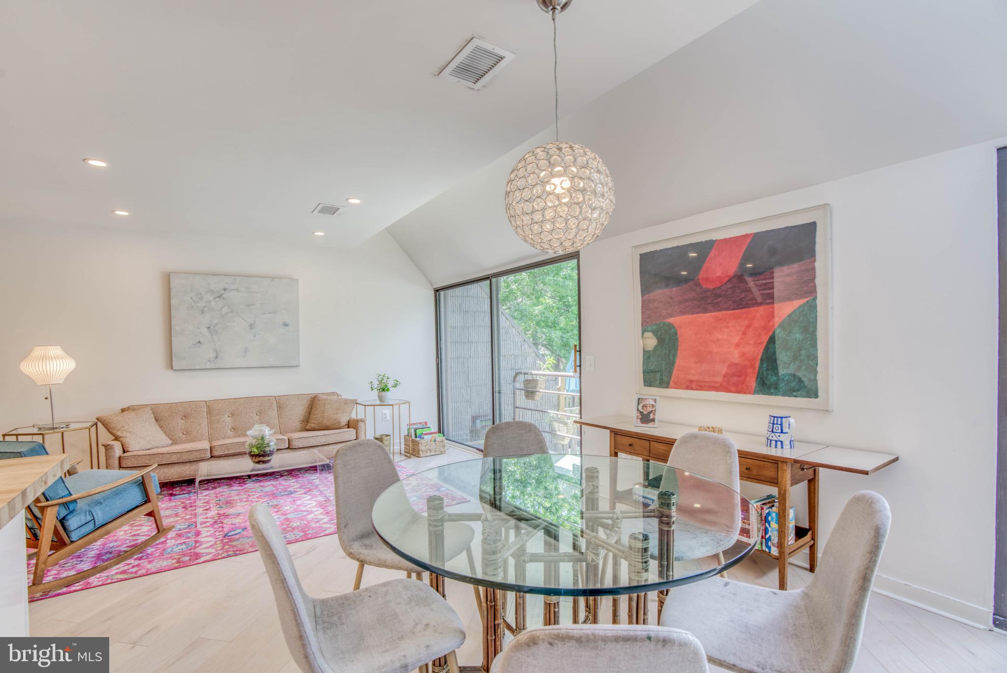 COLD SPRING NEWTOWN - Residential