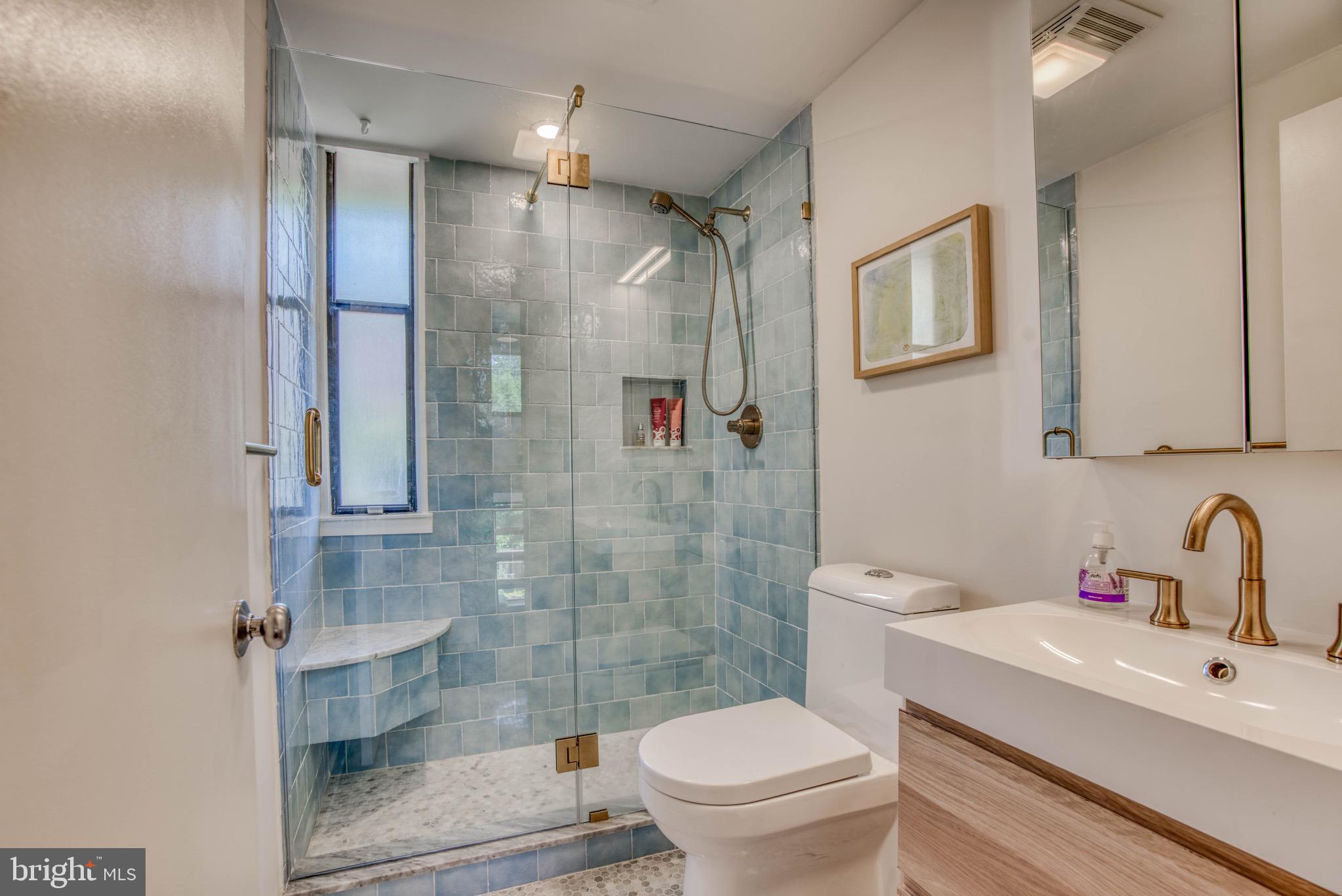 COLD SPRING NEWTOWN - Residential