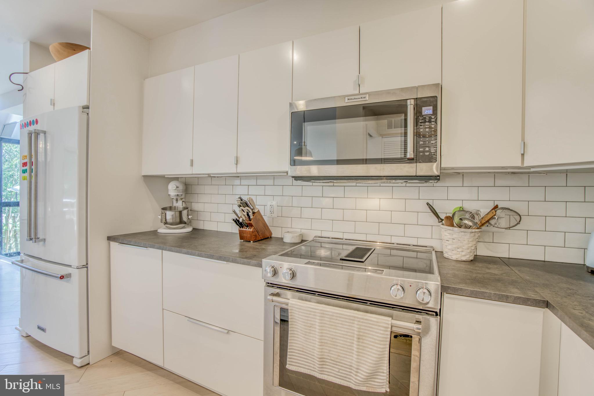 COLD SPRING NEWTOWN - Residential