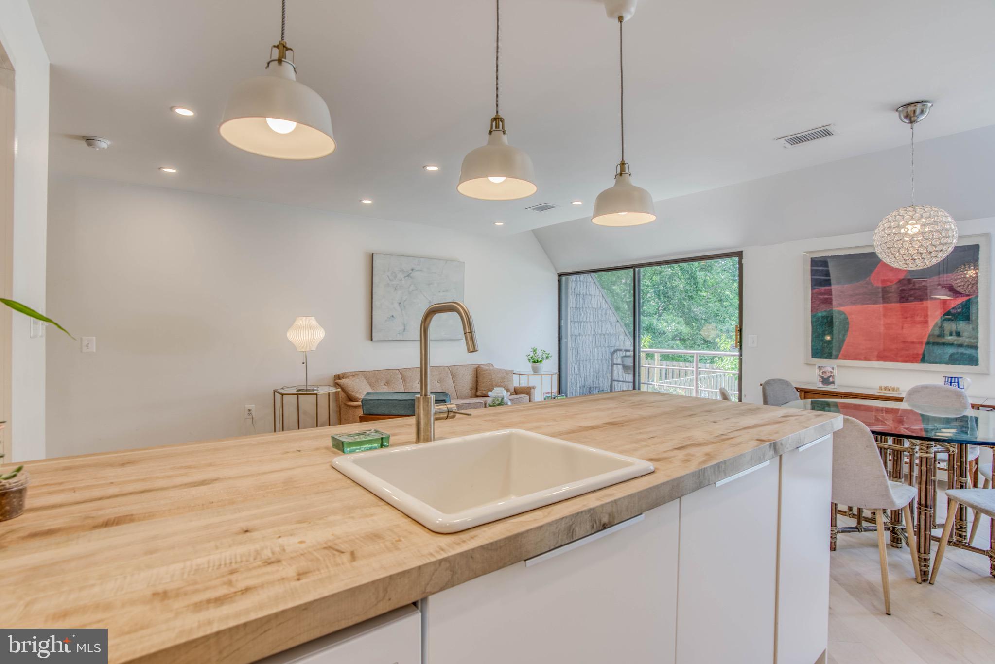 COLD SPRING NEWTOWN - Residential