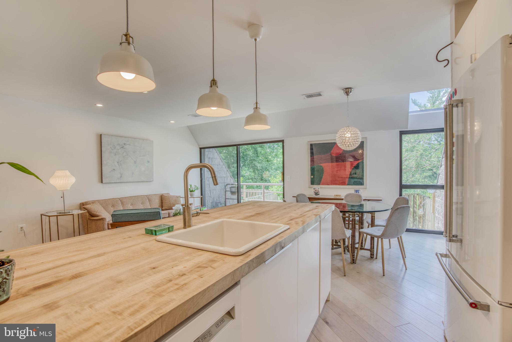 COLD SPRING NEWTOWN - Residential