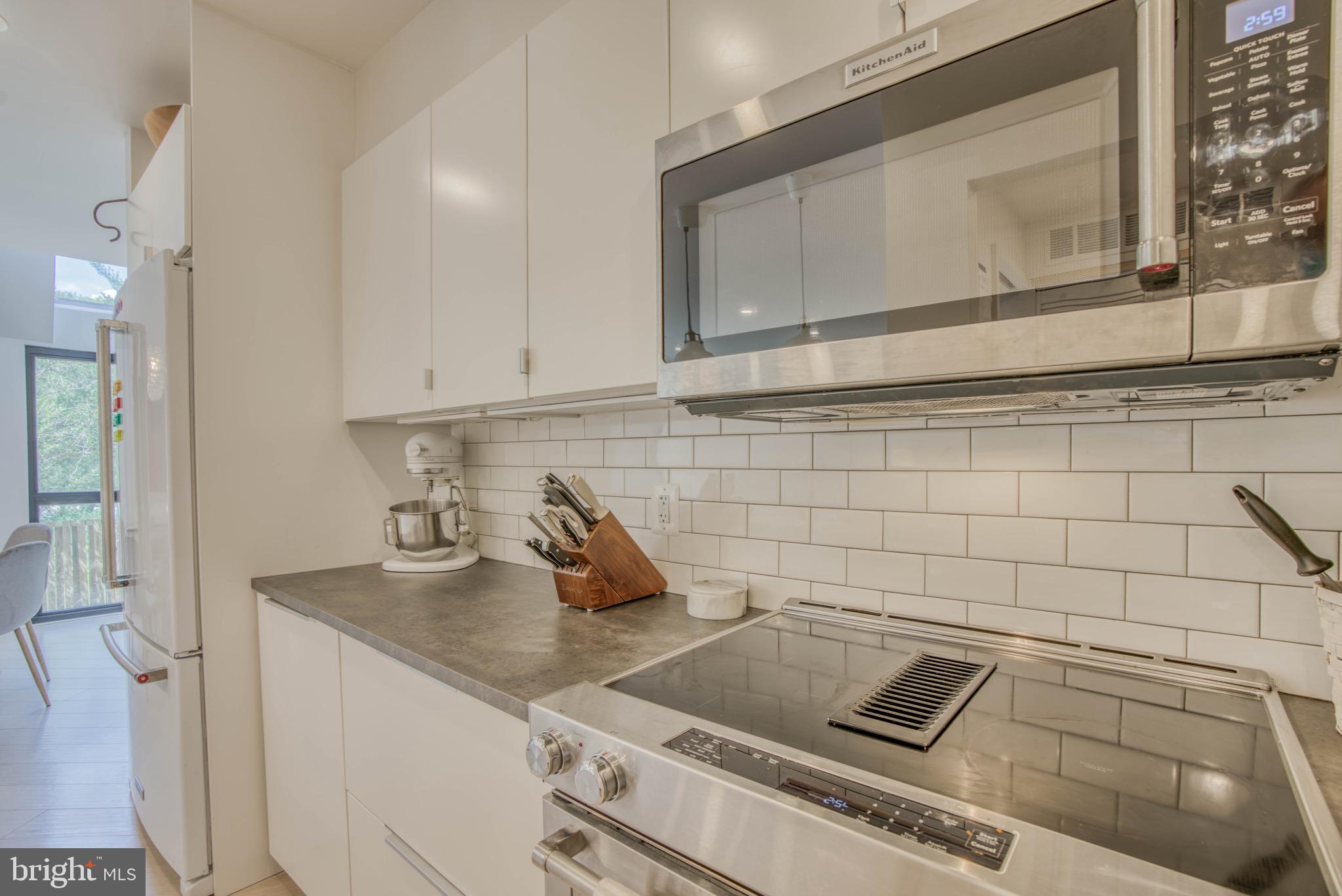 COLD SPRING NEWTOWN - Residential