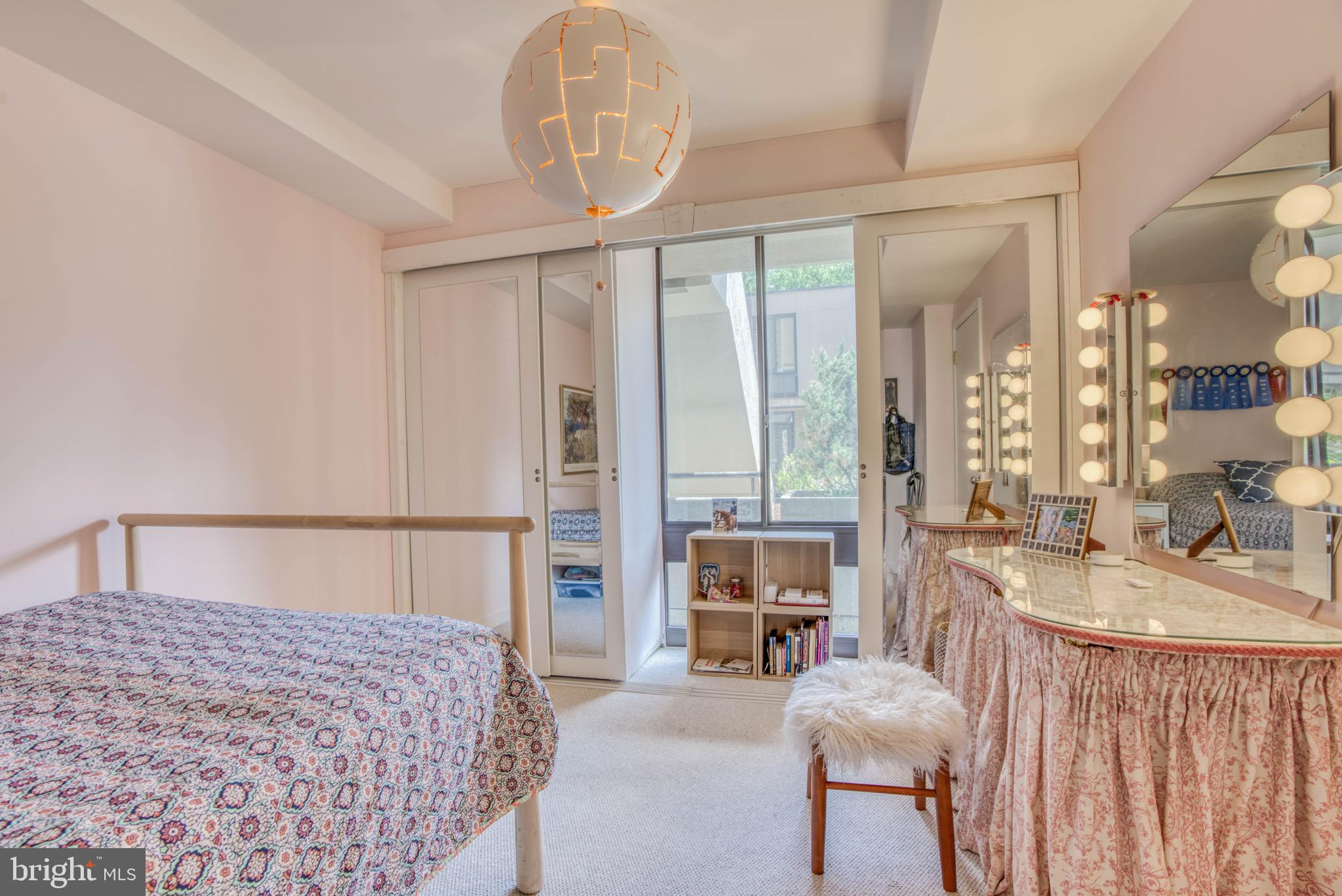 COLD SPRING NEWTOWN - Residential