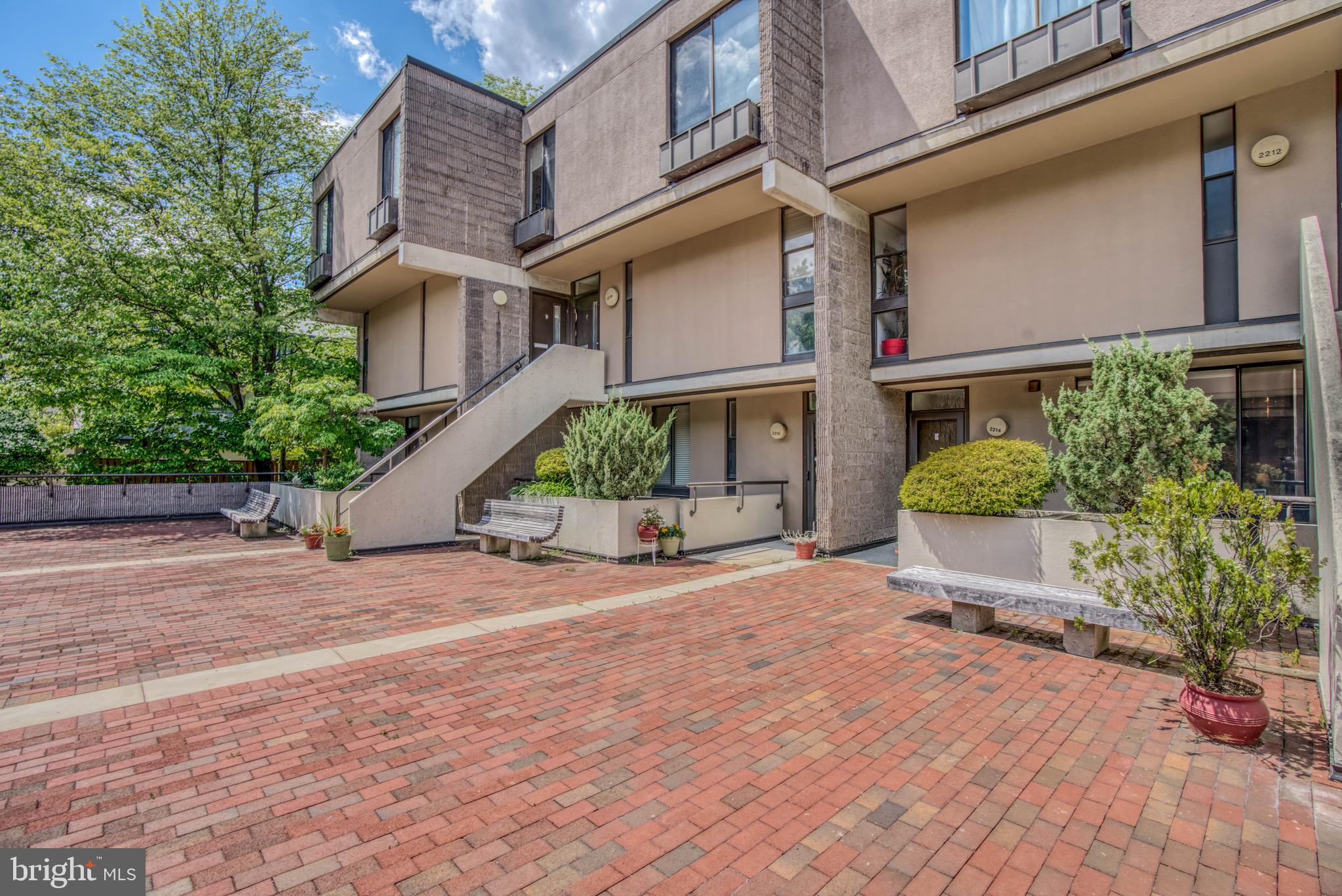 COLD SPRING NEWTOWN - Residential