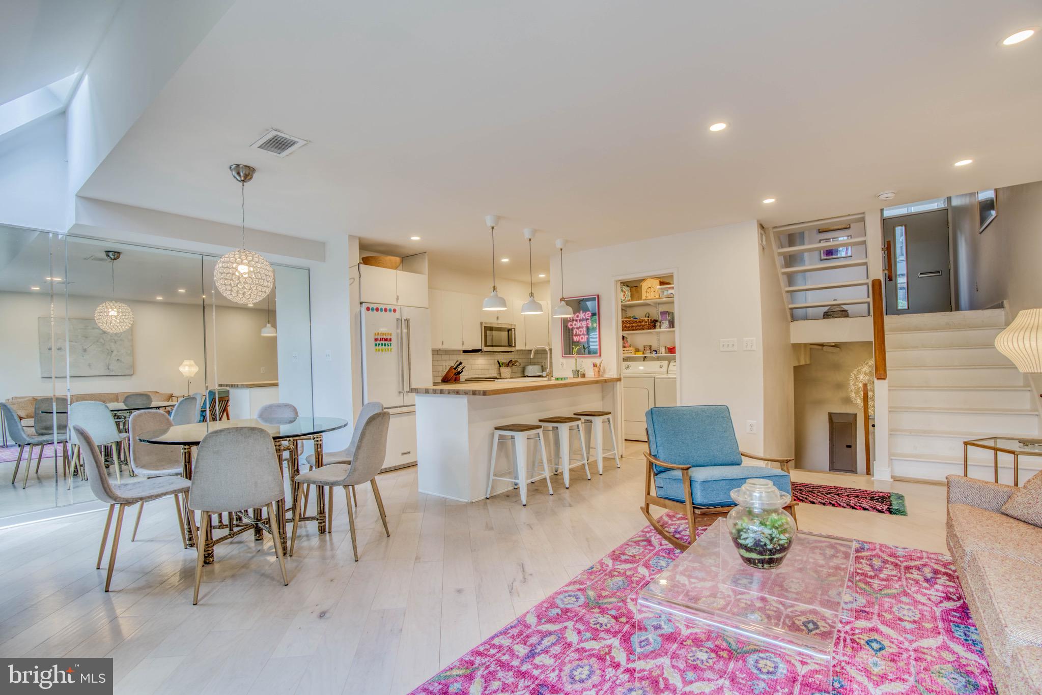 COLD SPRING NEWTOWN - Residential