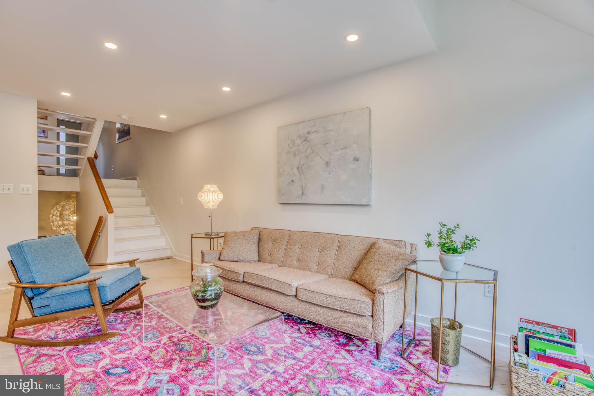 COLD SPRING NEWTOWN - Residential