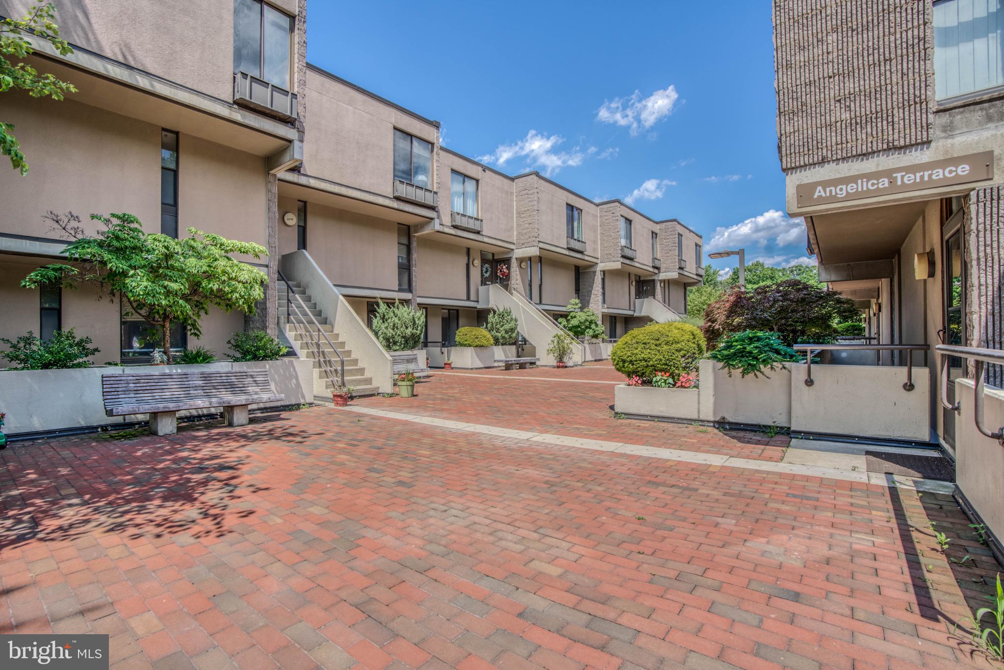 COLD SPRING NEWTOWN - Residential