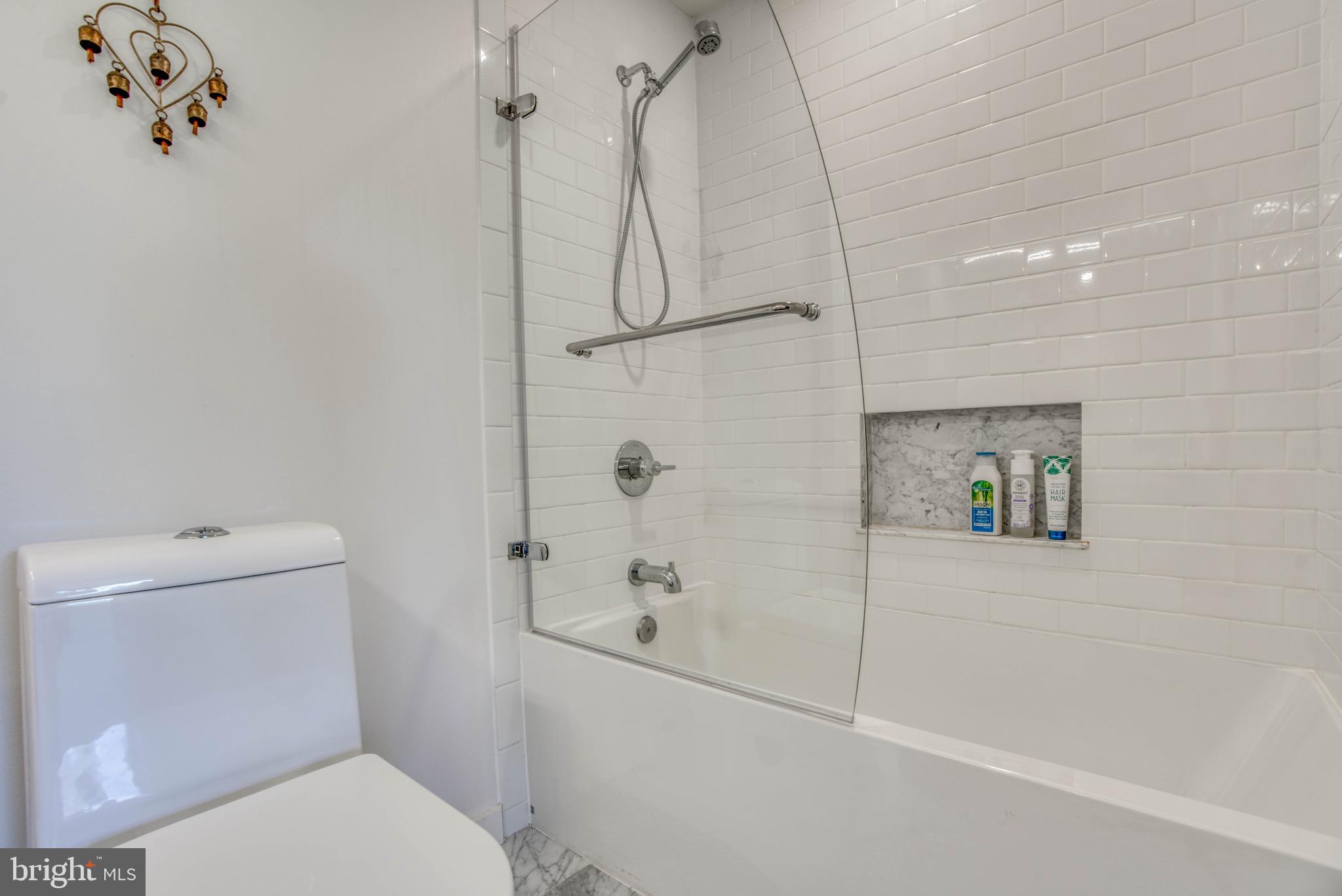 COLD SPRING NEWTOWN - Residential