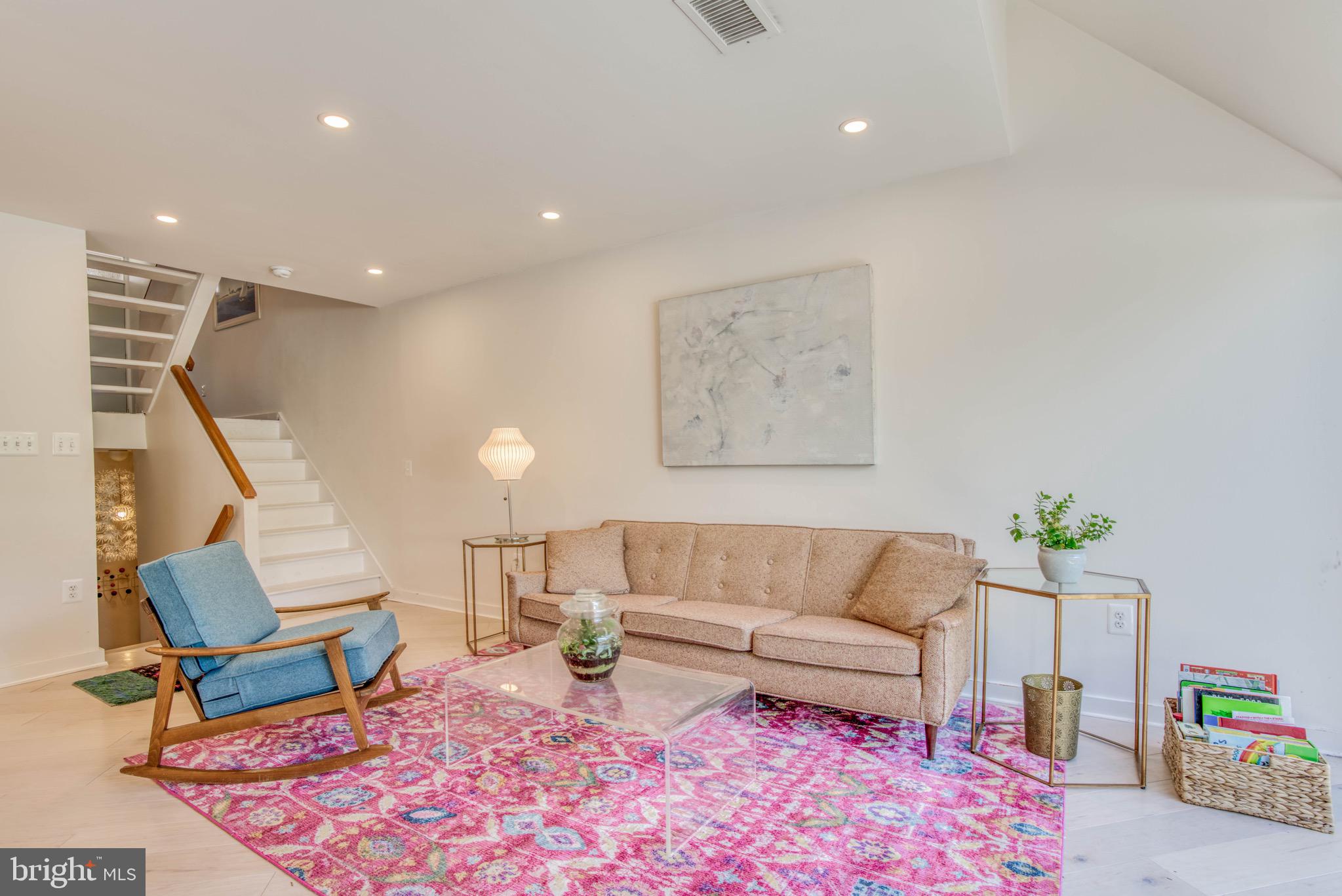 COLD SPRING NEWTOWN - Residential