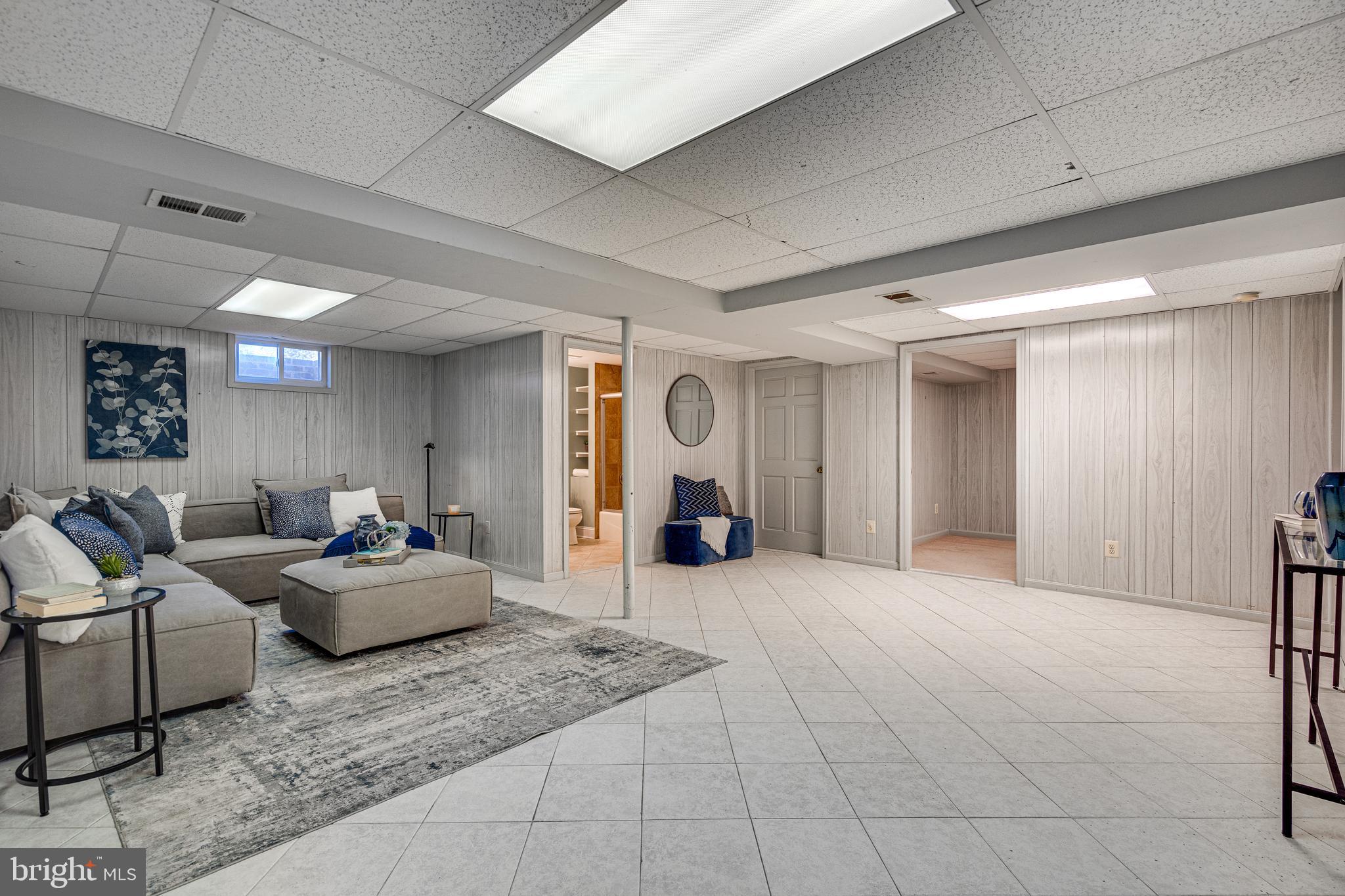 CLARKS CROSSING - Residential