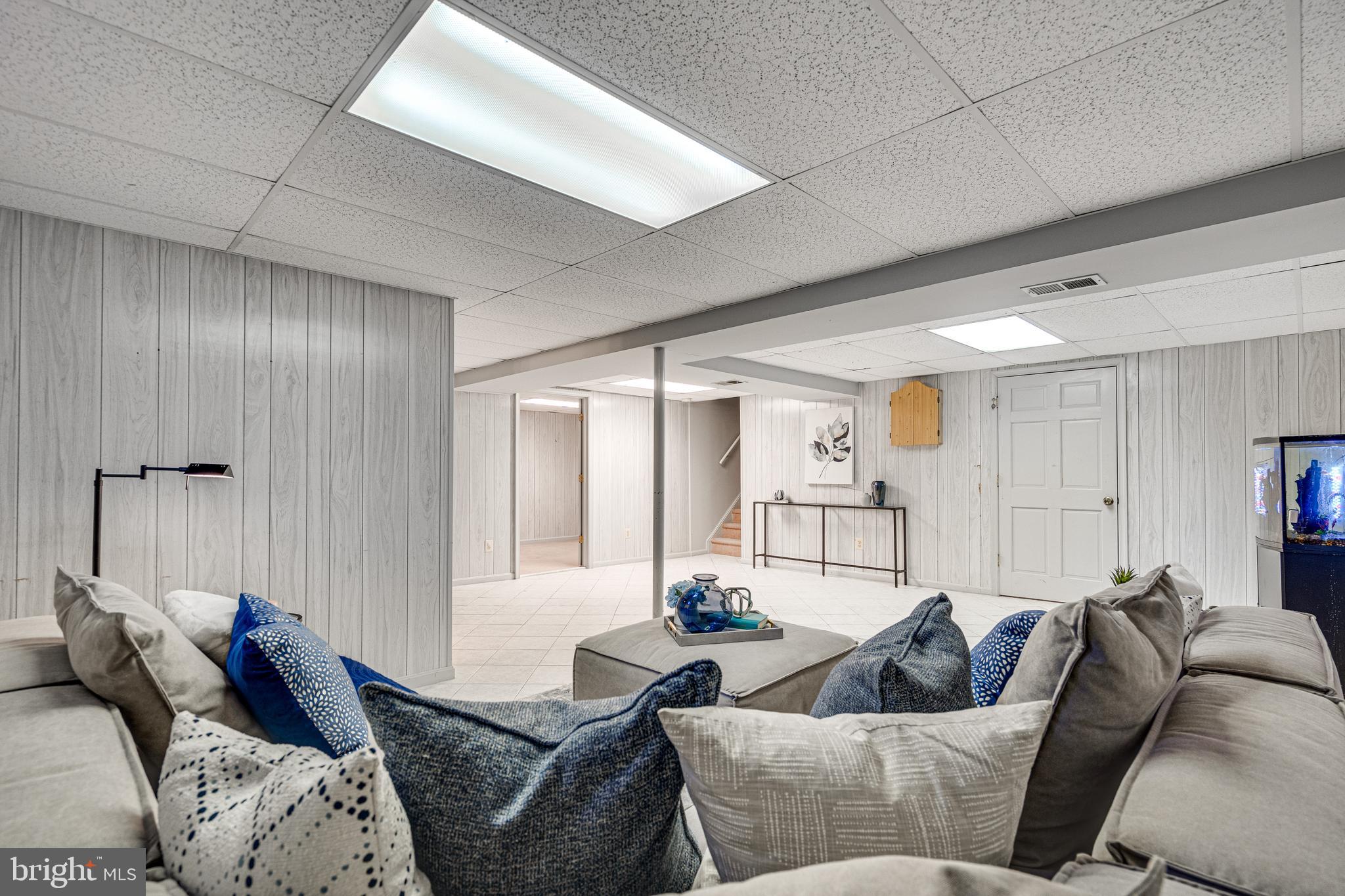 CLARKS CROSSING - Residential