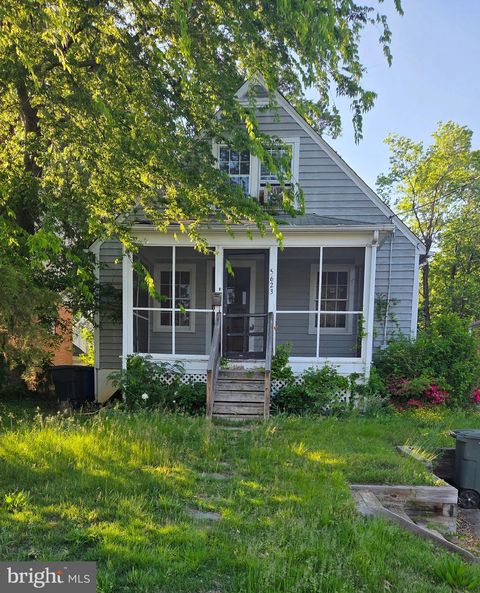 Photo of 5623 6th Street N, ARLINGTON, VA 22205 (MLS # VAAR2073000)