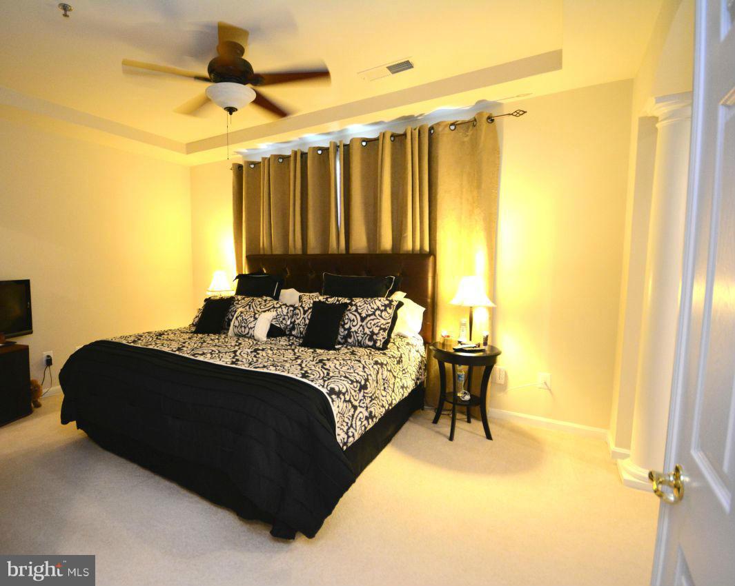 GROVETON WOODS - Residential