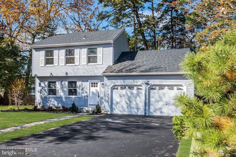 132 HOLLY COURT TUCKERTON NJ 08087