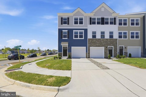 Townhouse For Rent - 131 Willett Hollow Street<br/> STEPHENS CITY, VA 22655