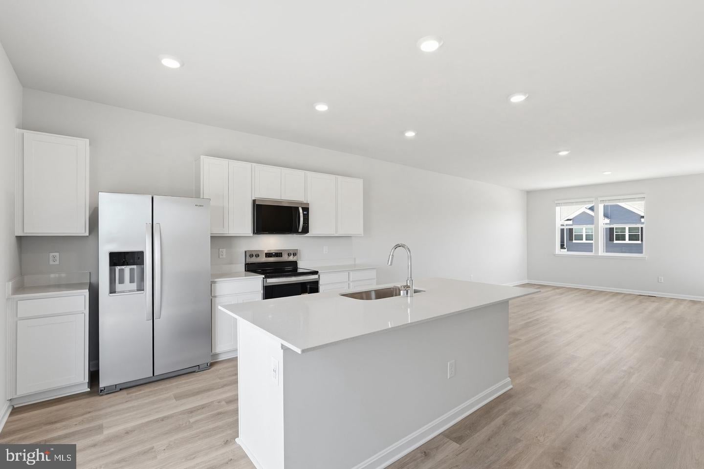 131 WILLETT HOLLOW STREET