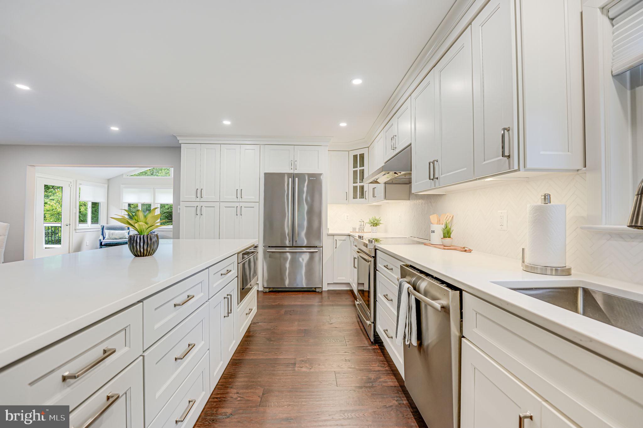 VIENNA WOODS - Residential