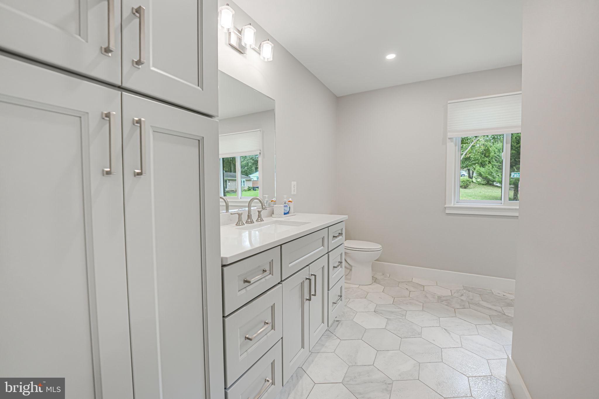 VIENNA WOODS - Residential