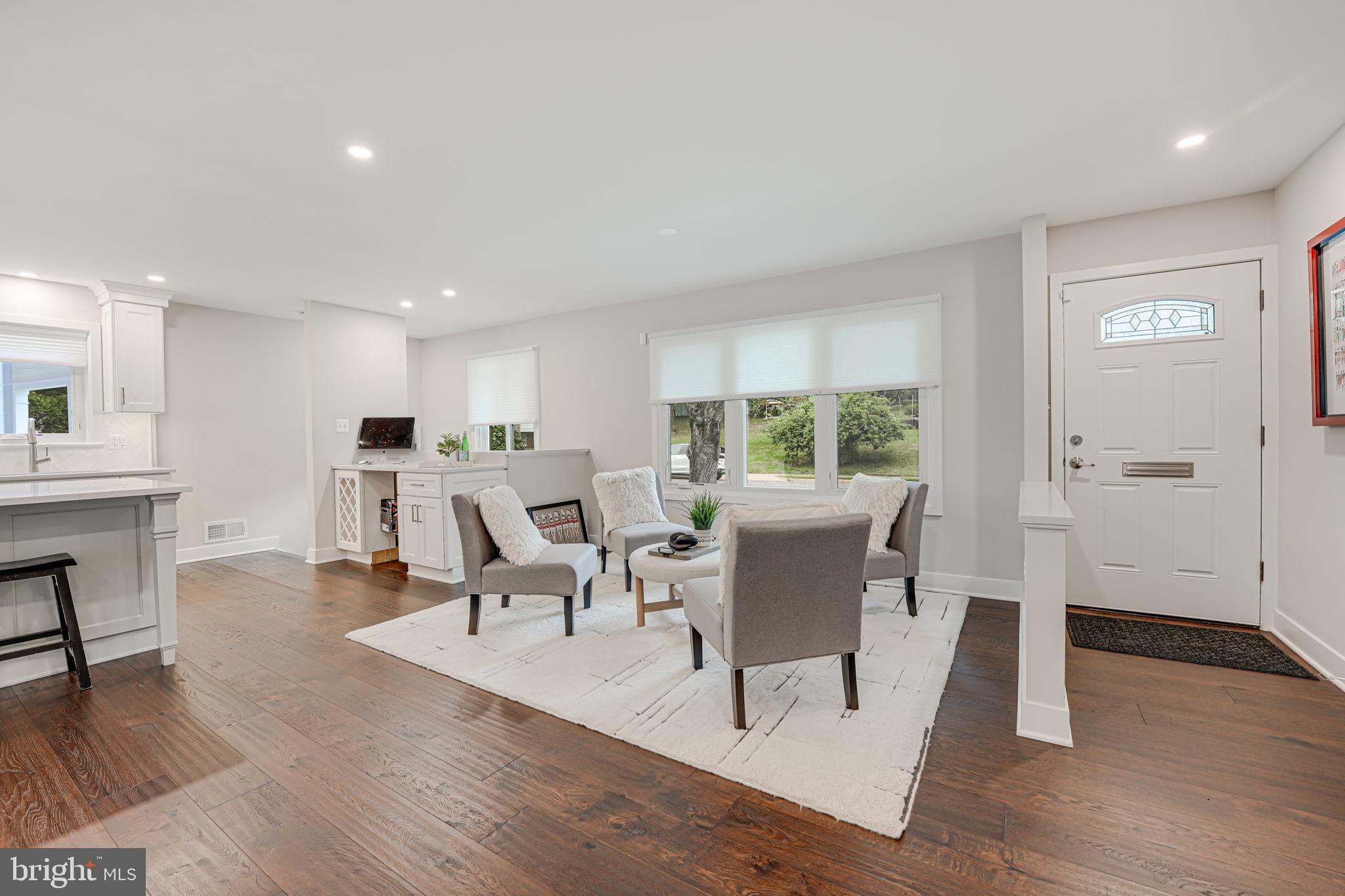 VIENNA WOODS - Residential