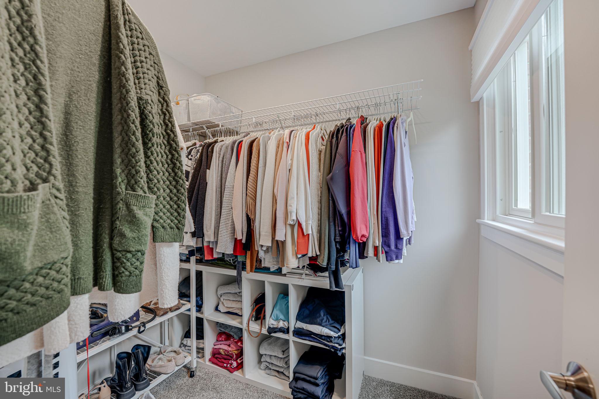 VIENNA WOODS - Residential