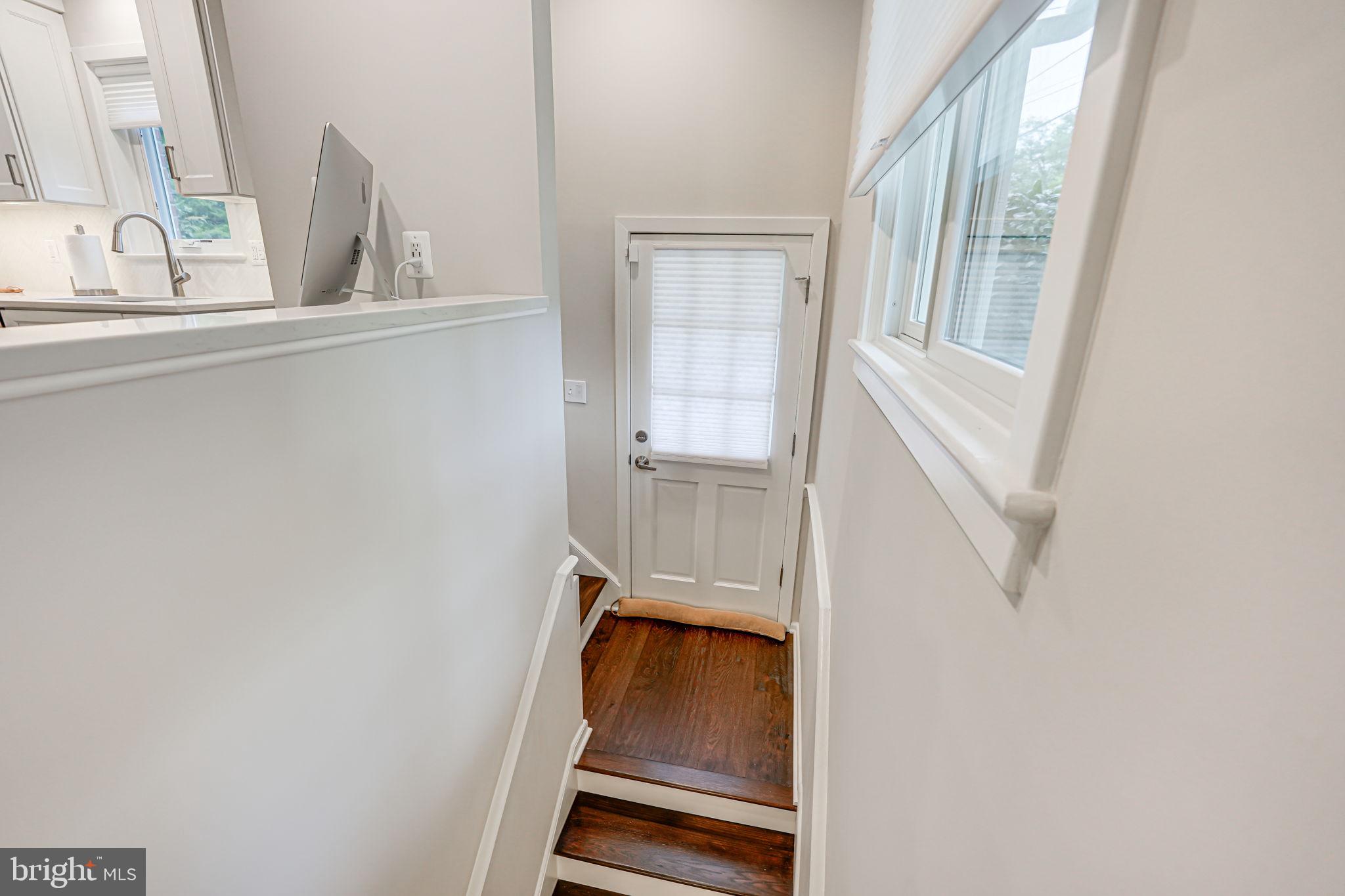 VIENNA WOODS - Residential