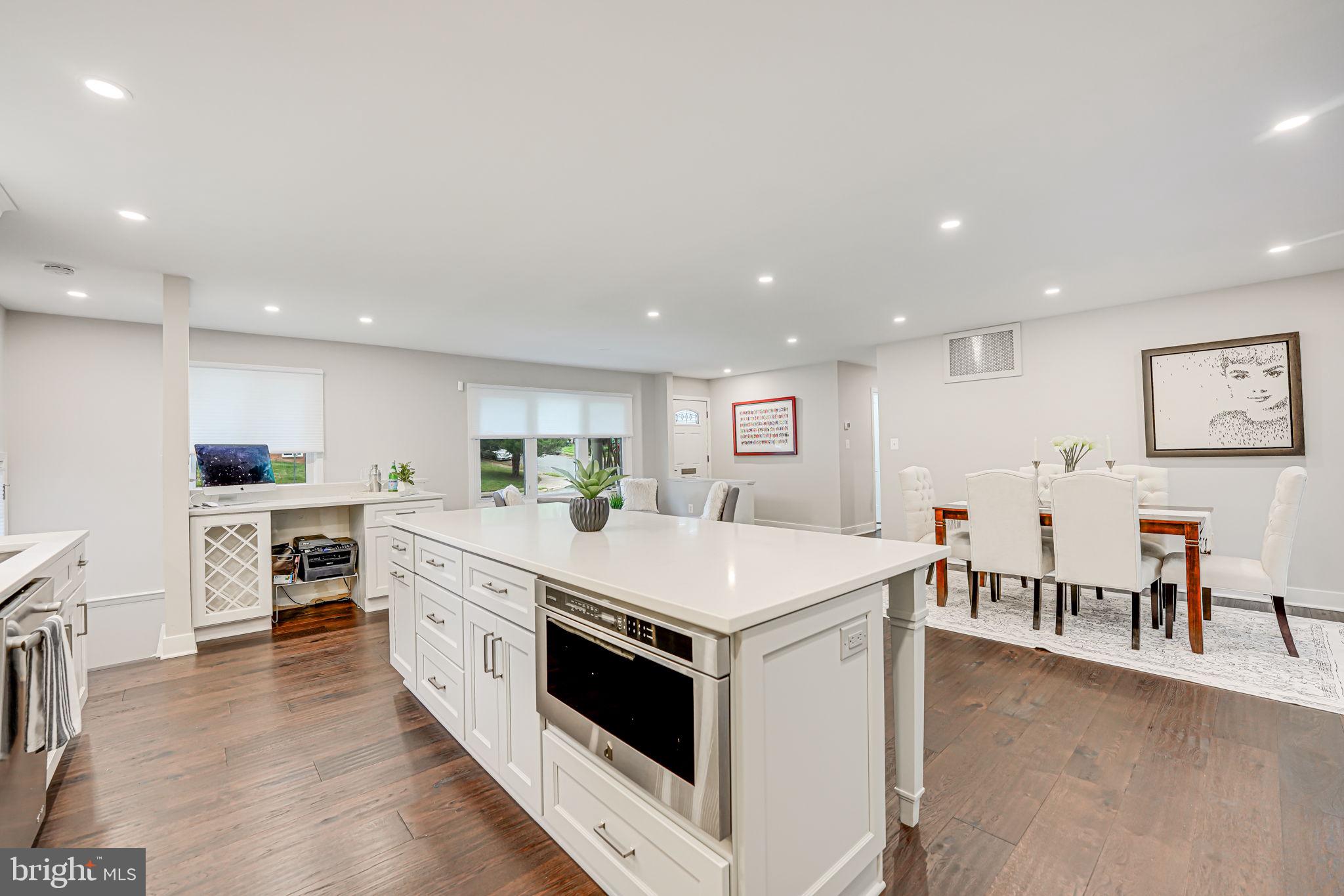 VIENNA WOODS - Residential