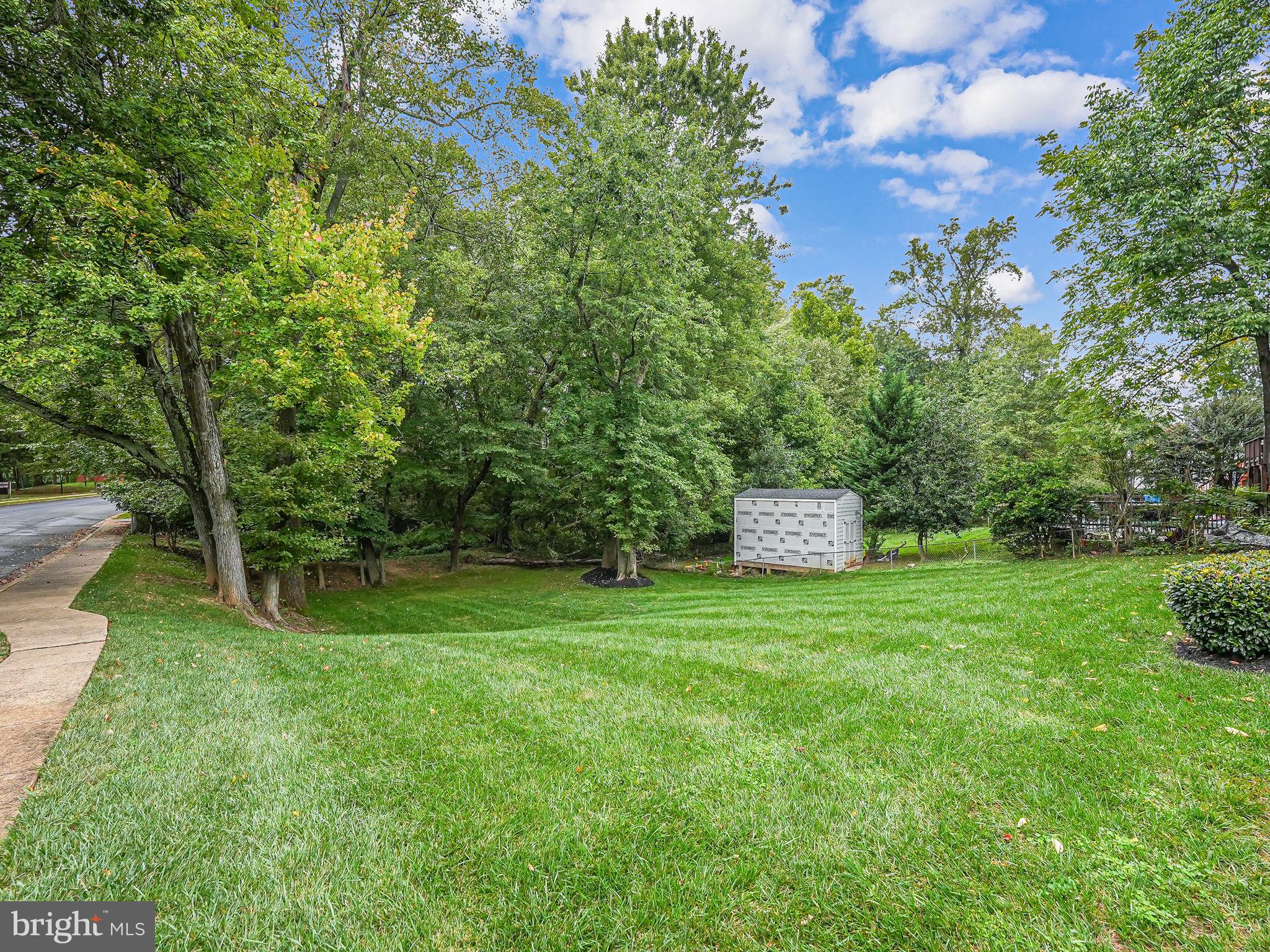 VIENNA WOODS - Residential