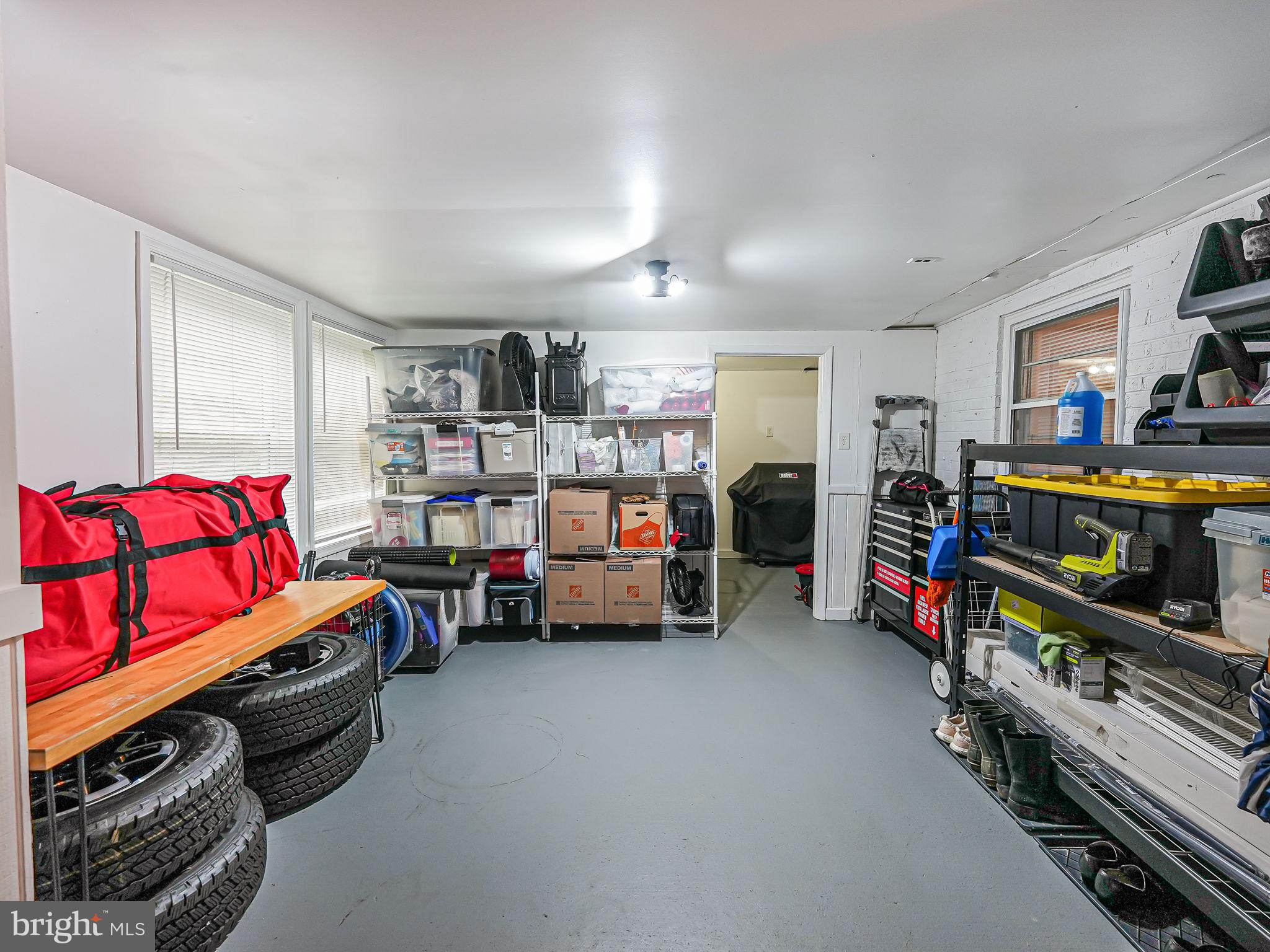 VIENNA WOODS - Residential