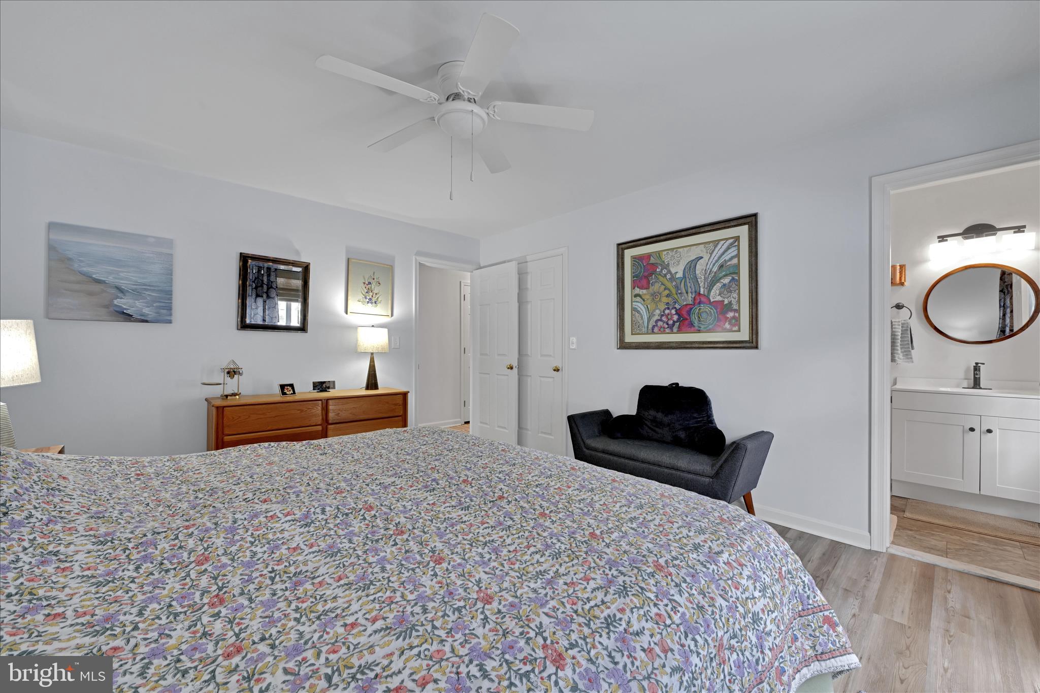 COUNTRY PLACE - Residential